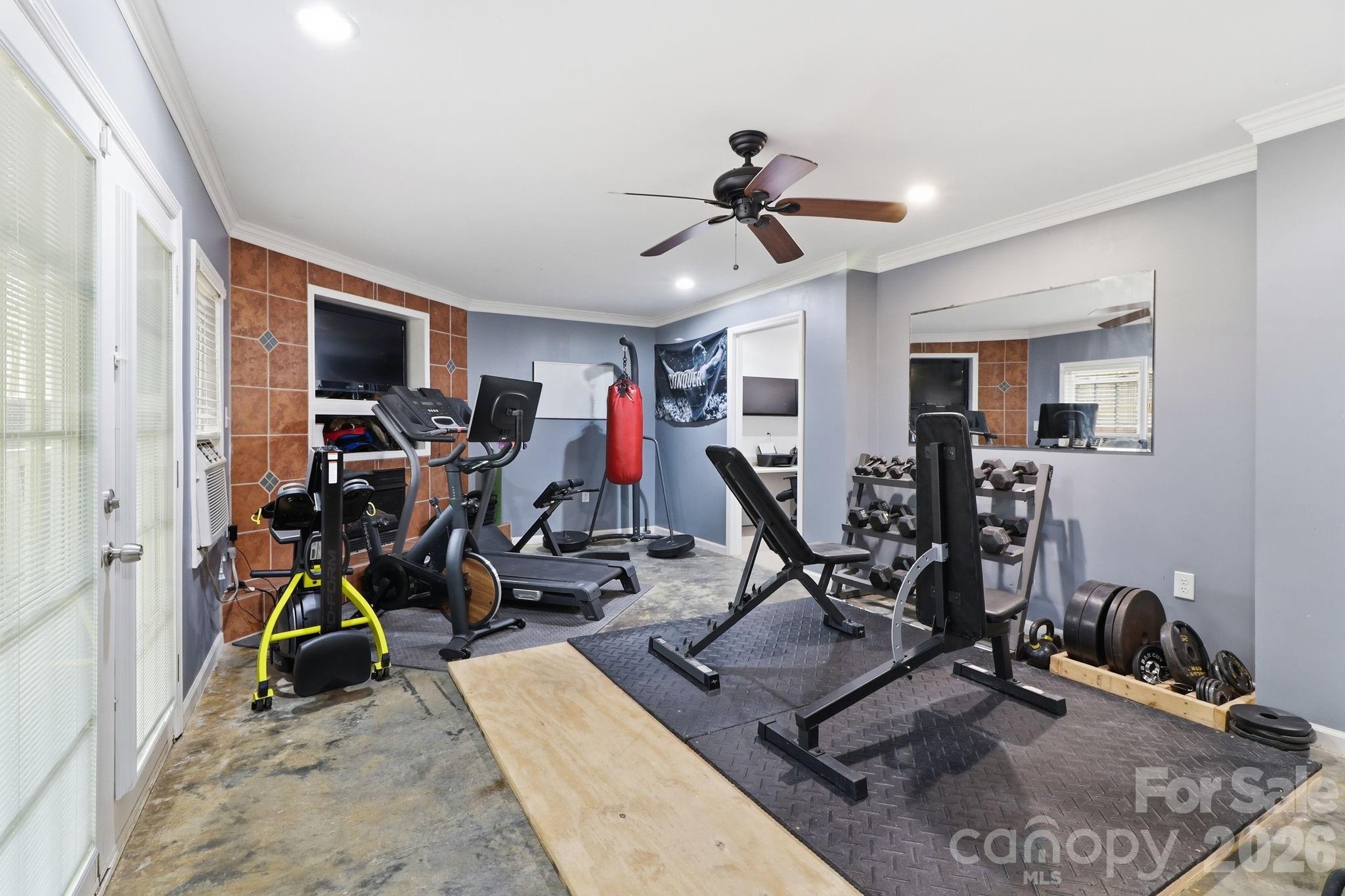 4311 Laurel Hill Lane — Charlotte