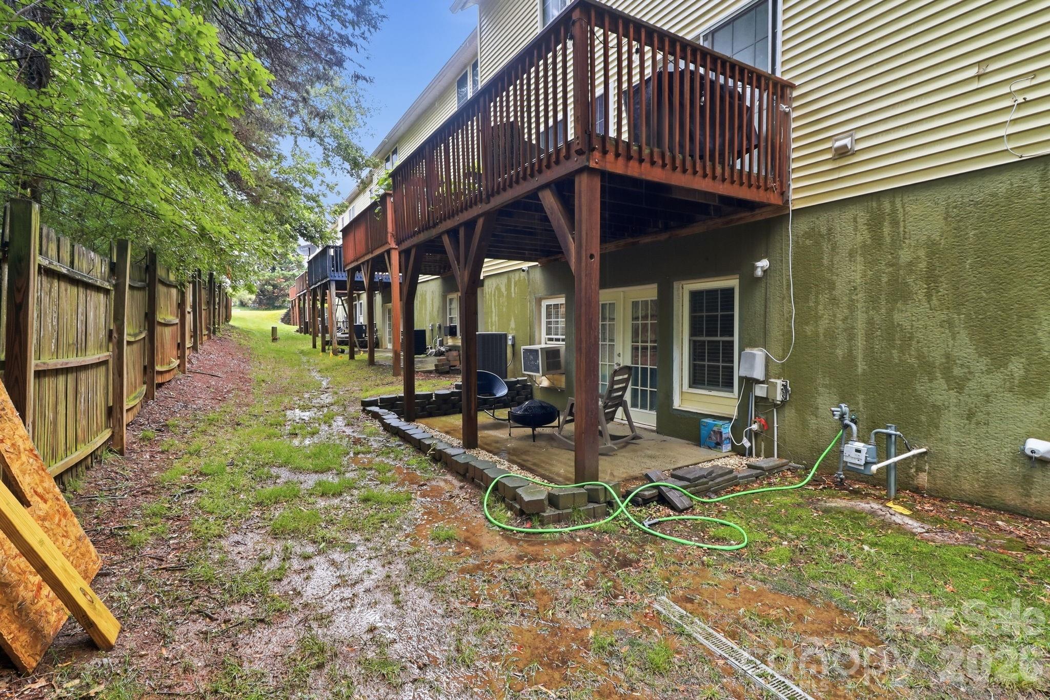 4311 Laurel Hill Lane — Charlotte