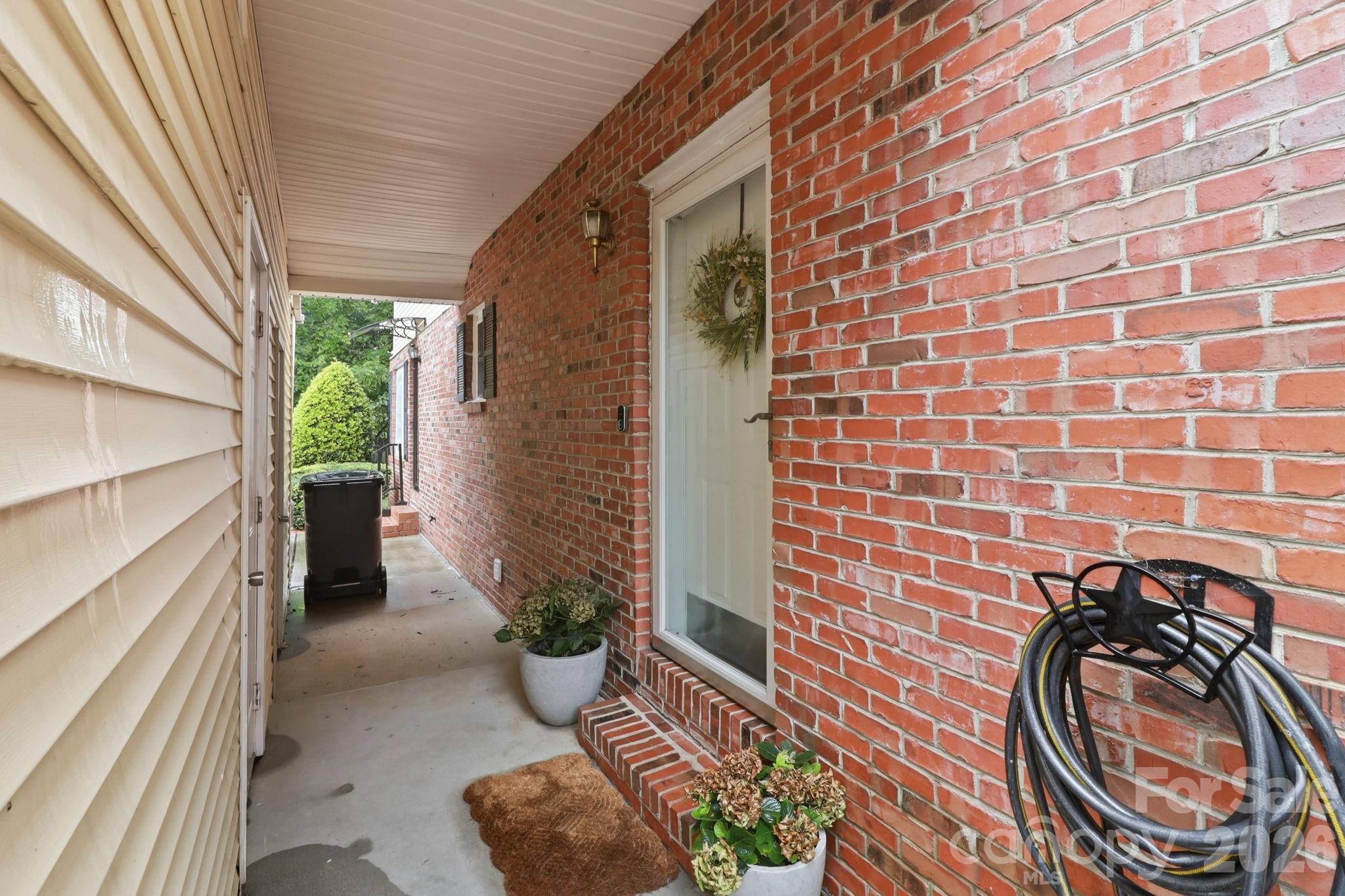 4311 Laurel Hill Lane — Charlotte