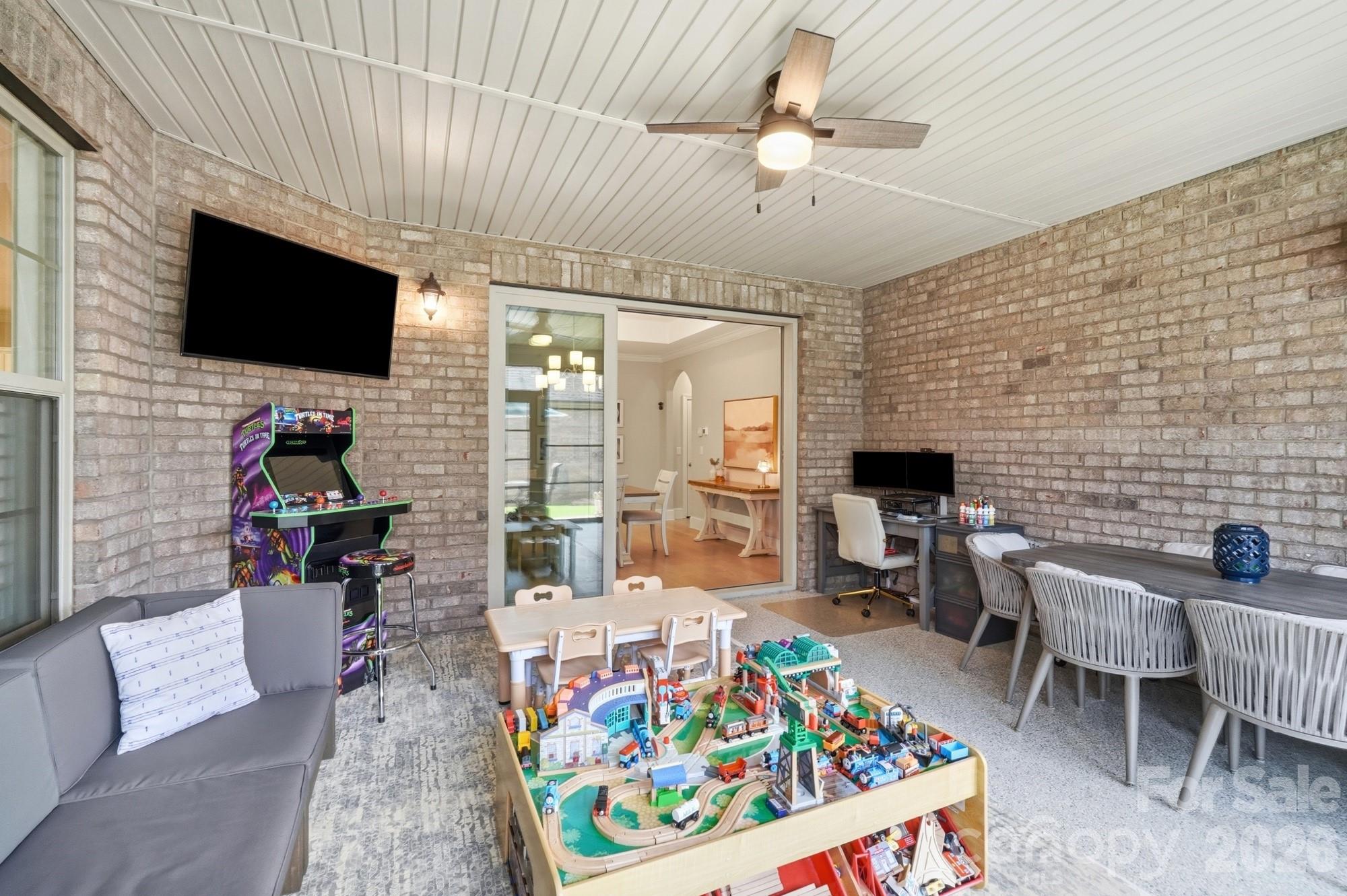 5012 Vita Way — Belmont
