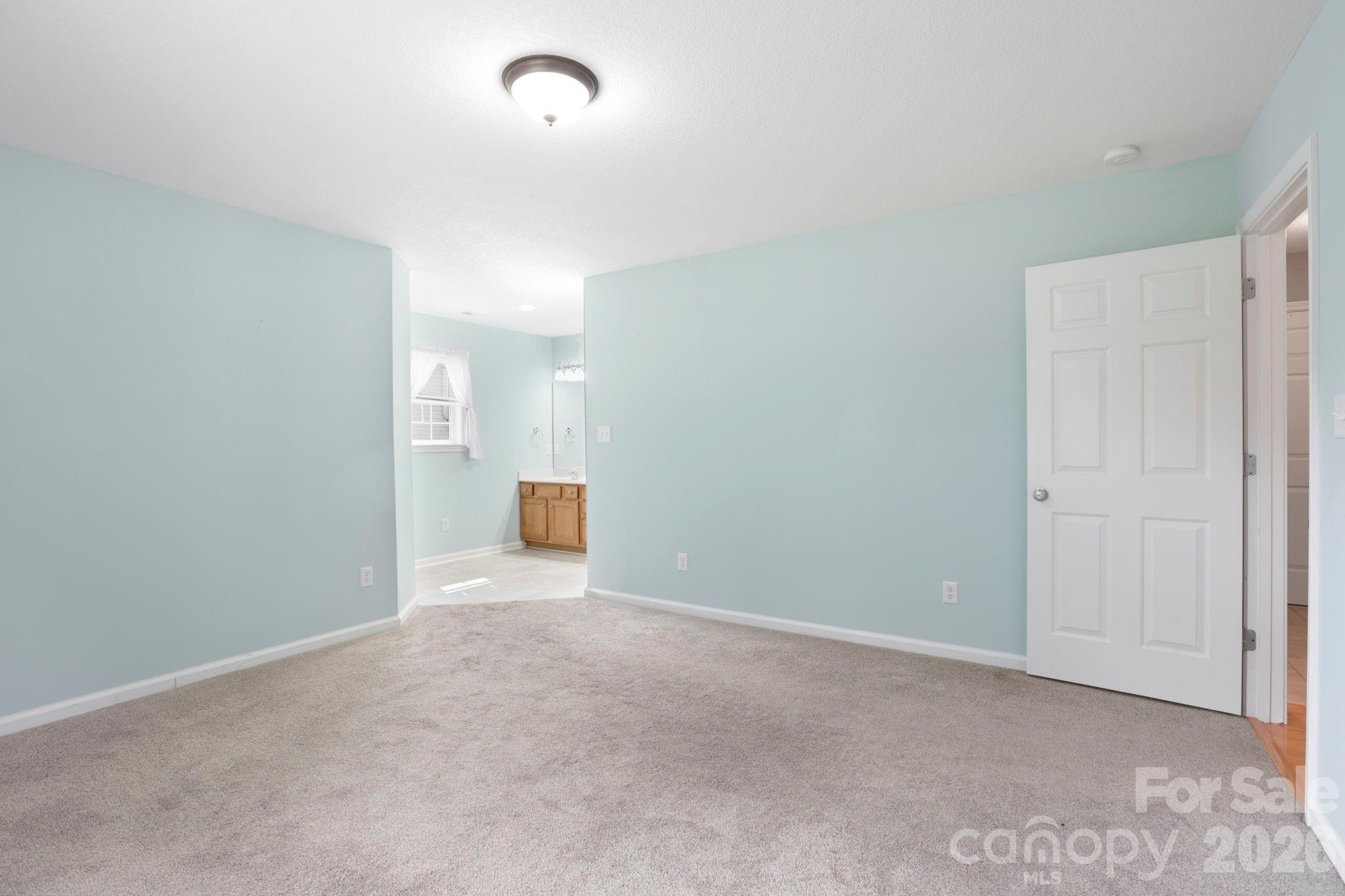 50 Ridgeland Lane — Asheville