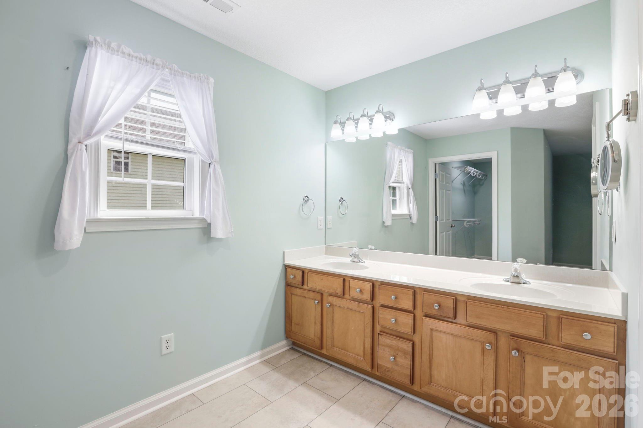 50 Ridgeland Lane — Asheville