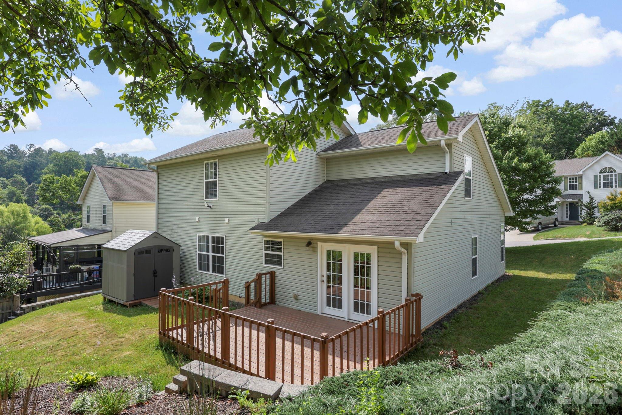 50 Ridgeland Lane — Asheville
