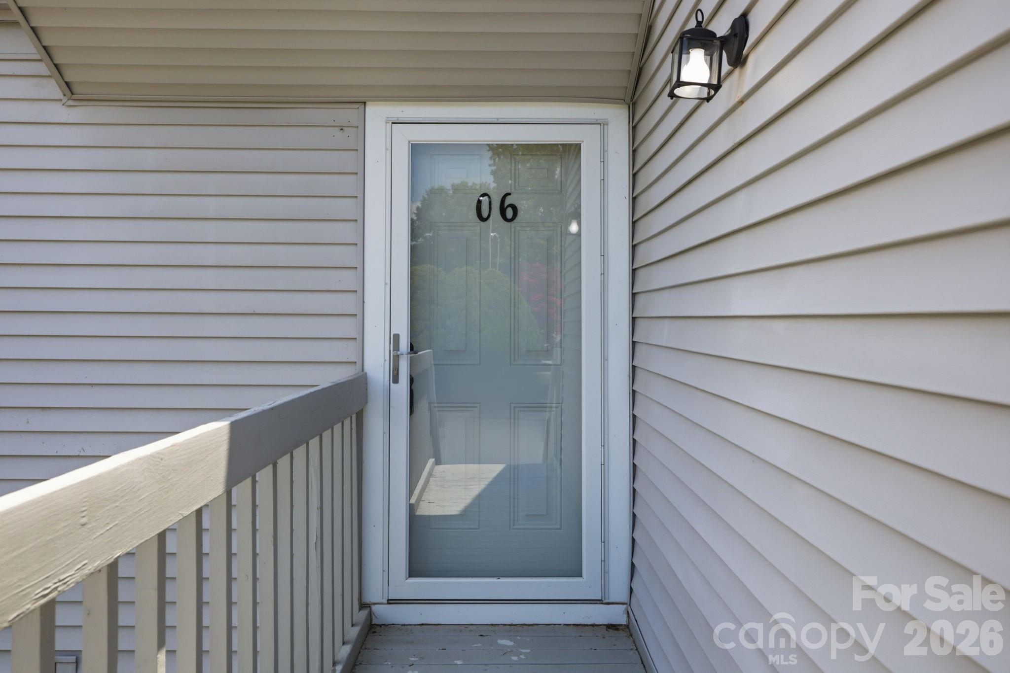 1050 21st Avenue NW #6 — Hickory