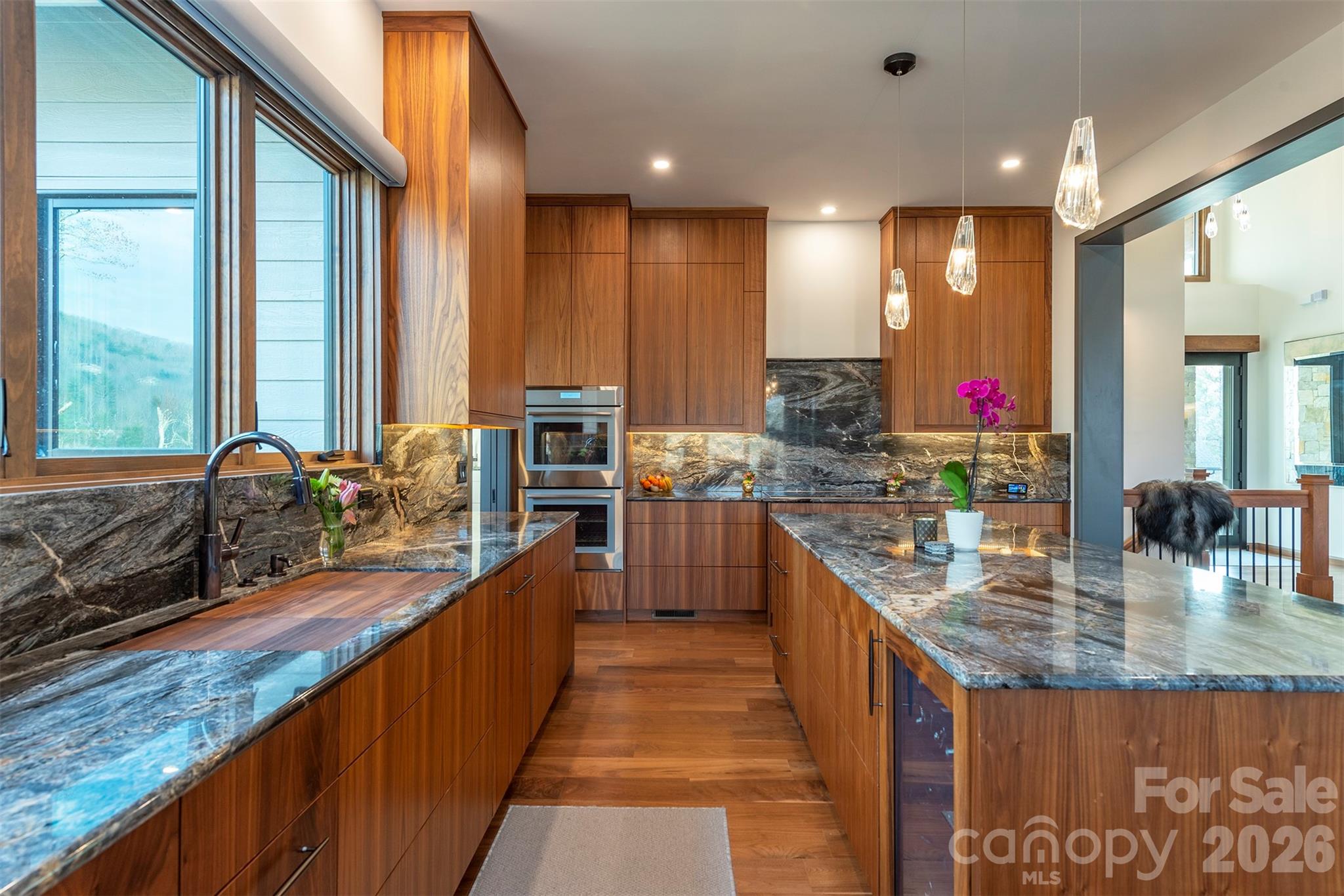 158 Riverbend Forest Drive — Asheville