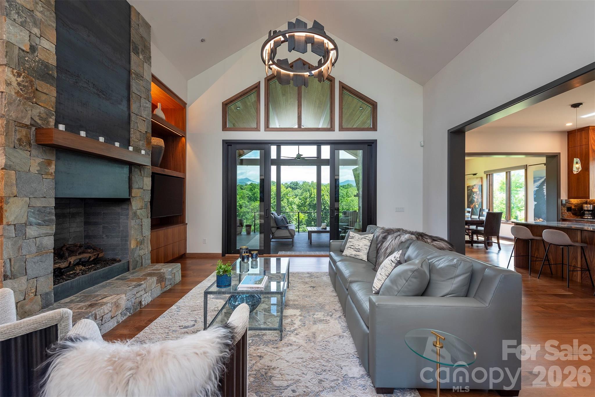 158 Riverbend Forest Drive — Asheville