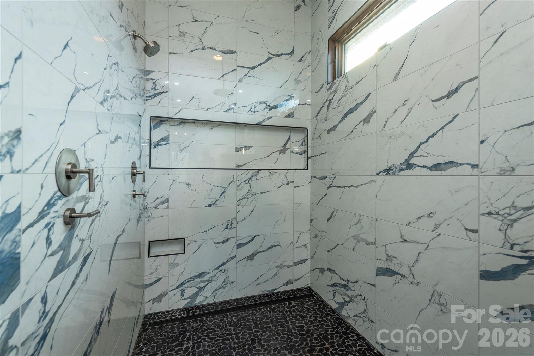 158 Riverbend Forest Drive — Asheville