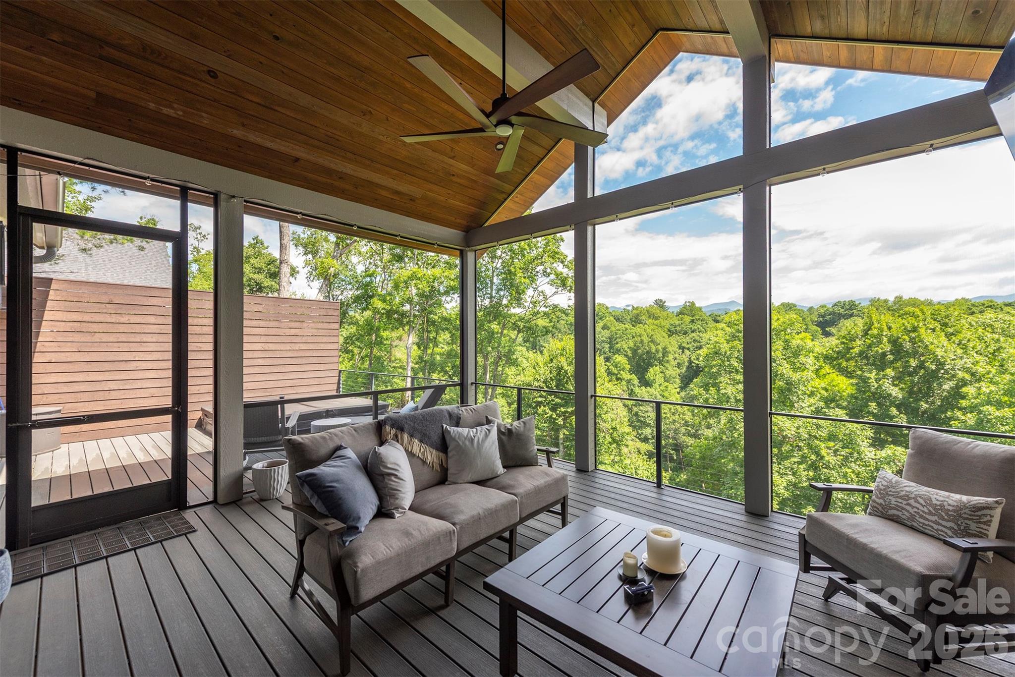 158 Riverbend Forest Drive — Asheville