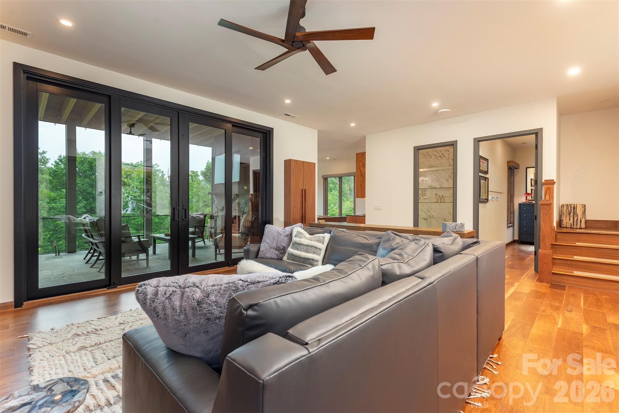 158 Riverbend Forest Drive — Asheville