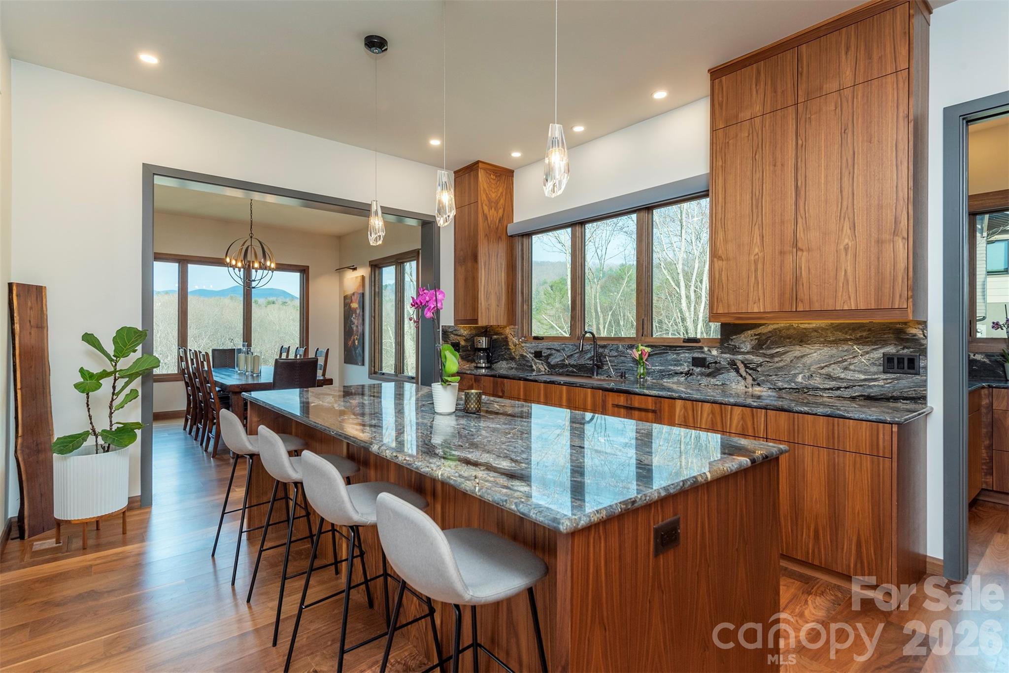 158 Riverbend Forest Drive — Asheville