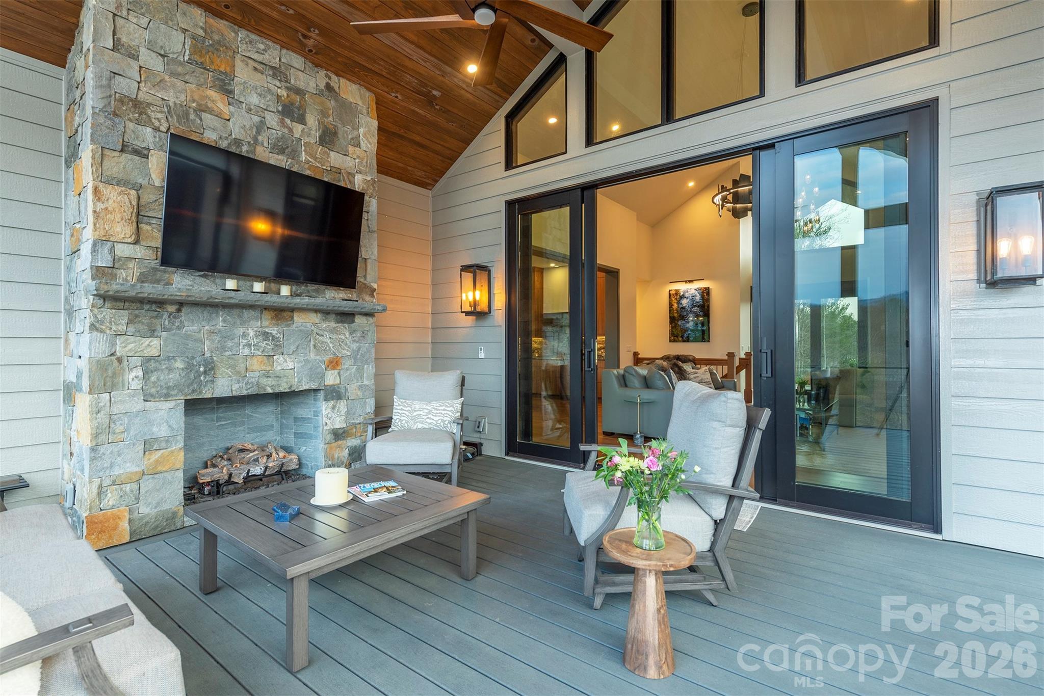 158 Riverbend Forest Drive — Asheville