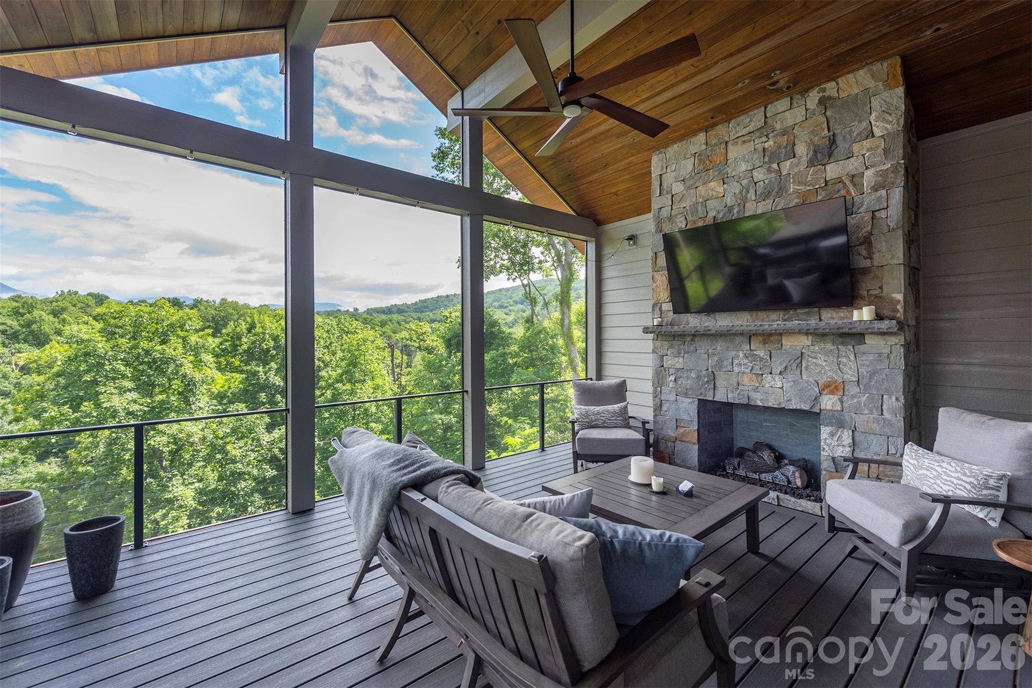 158 Riverbend Forest Drive — Asheville