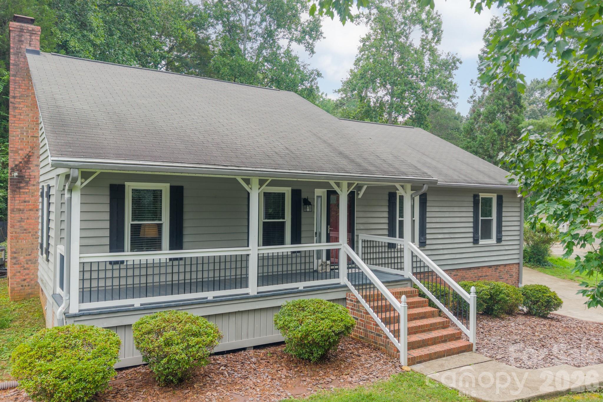 7400 Sample Road — Huntersville
