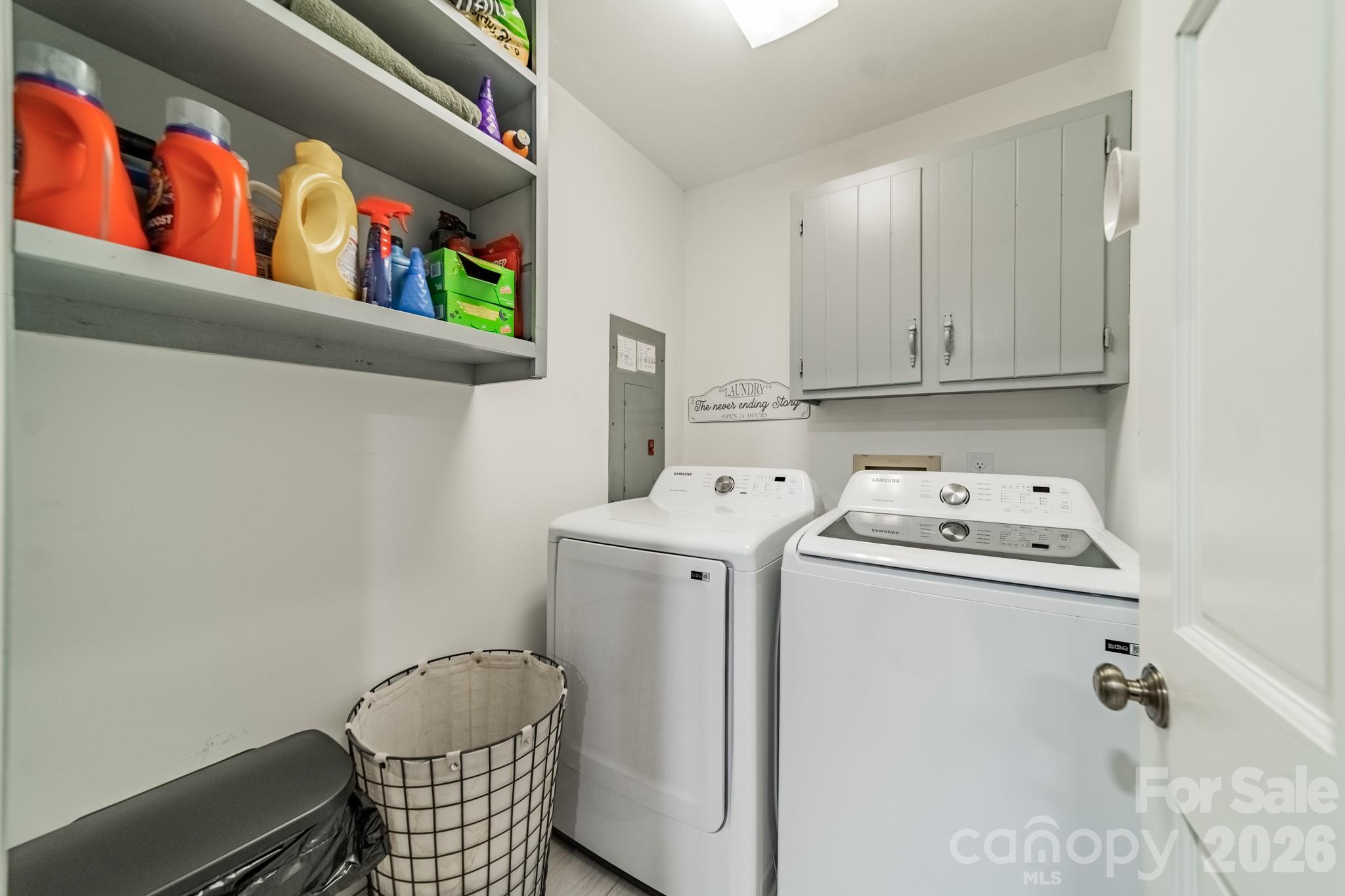 7400 Sample Road — Huntersville