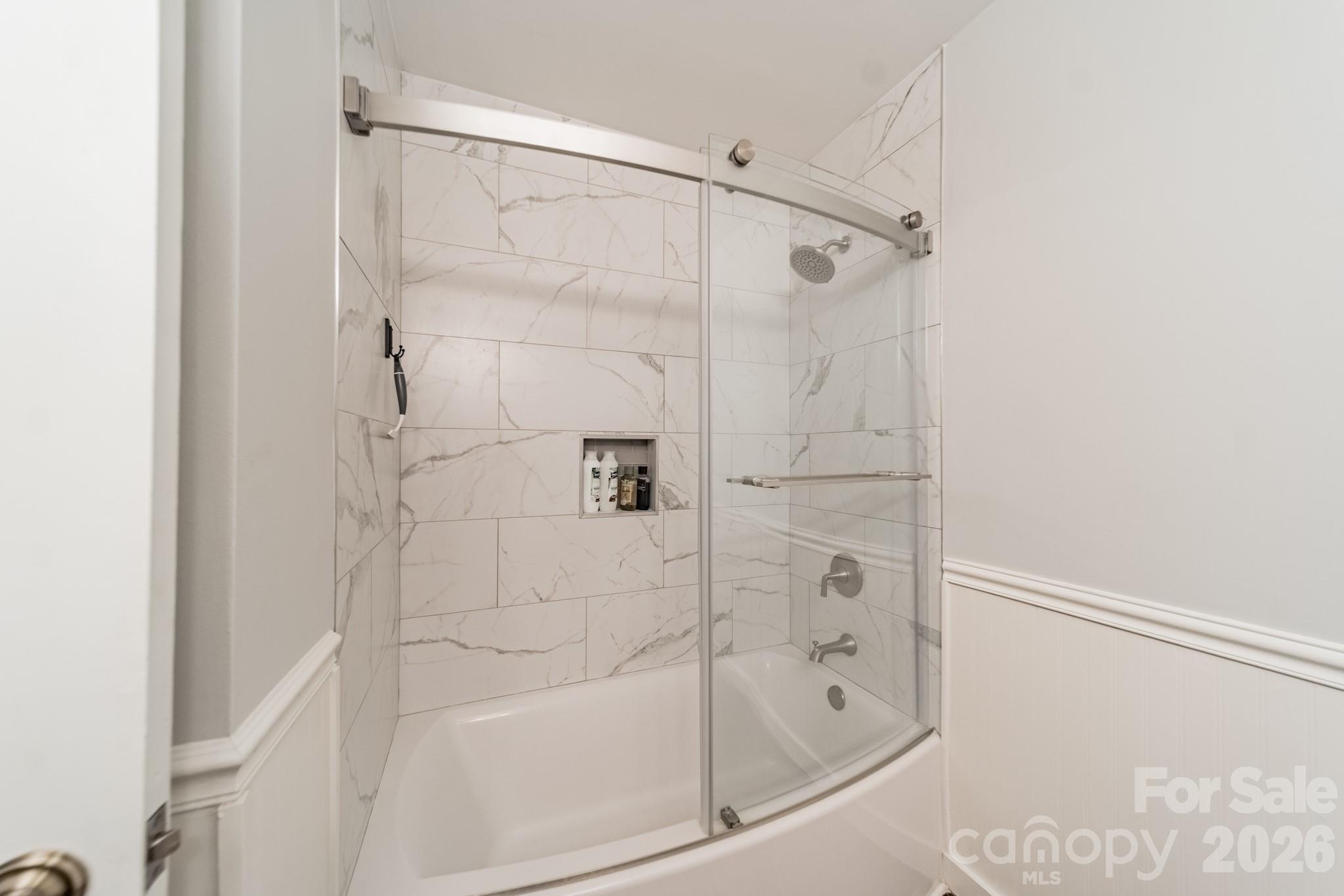 7400 Sample Road — Huntersville