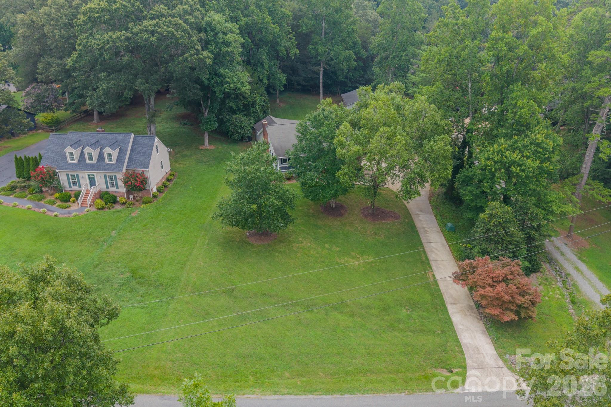 7400 Sample Road — Huntersville
