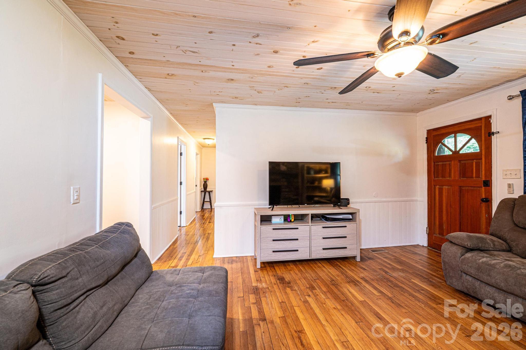 2729 Horseford Road — Lenoir