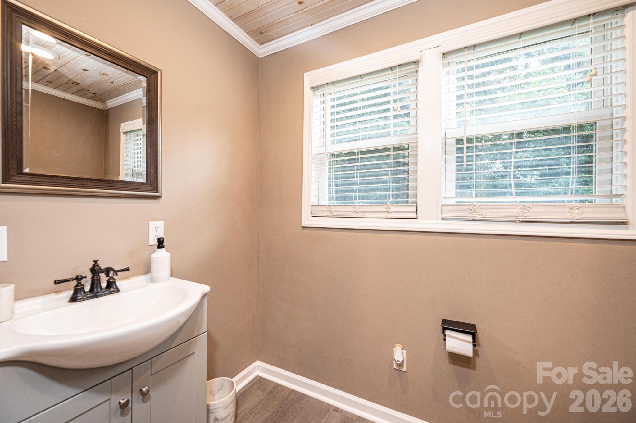 2729 Horseford Road — Lenoir