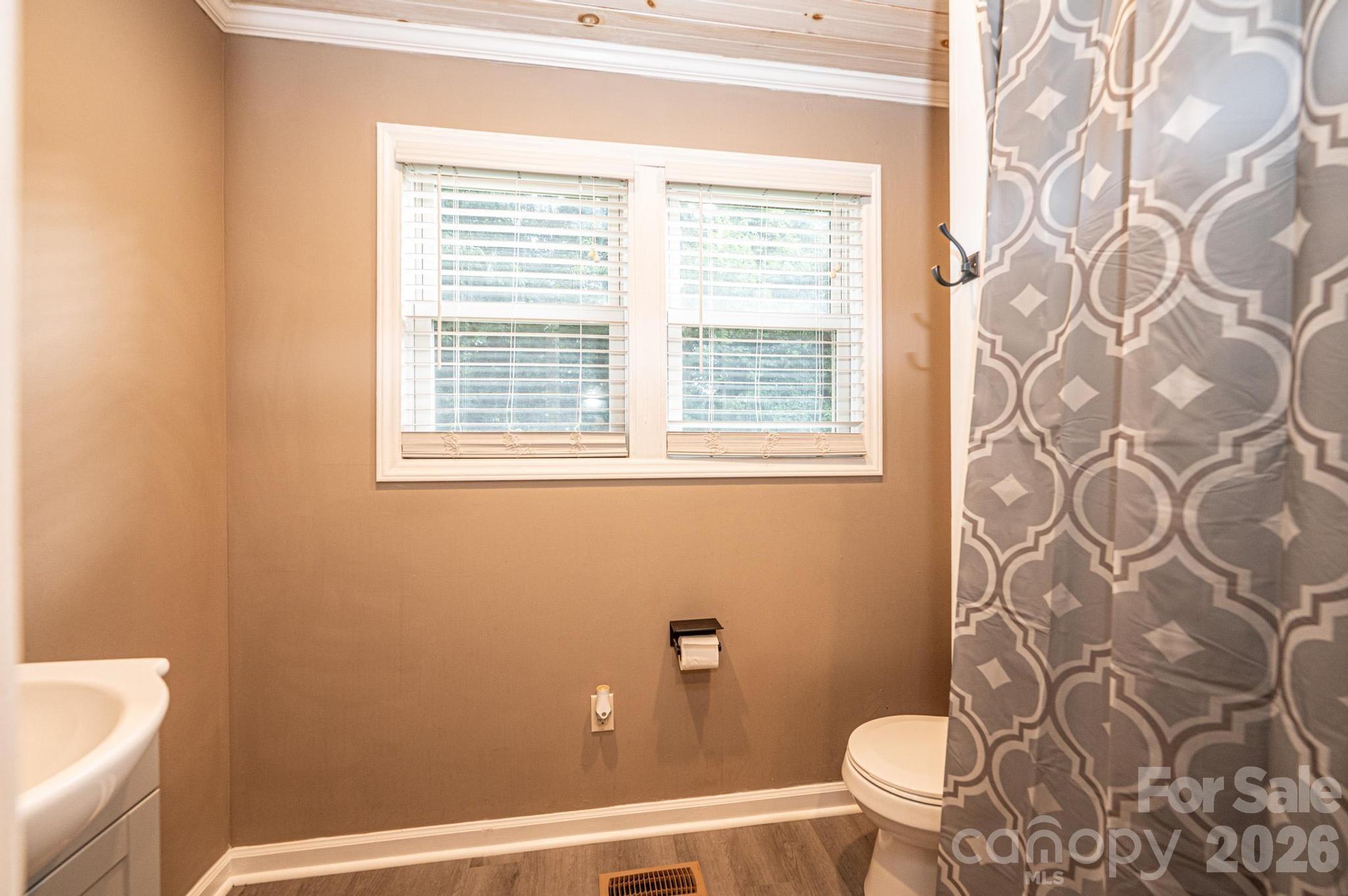 2729 Horseford Road — Lenoir