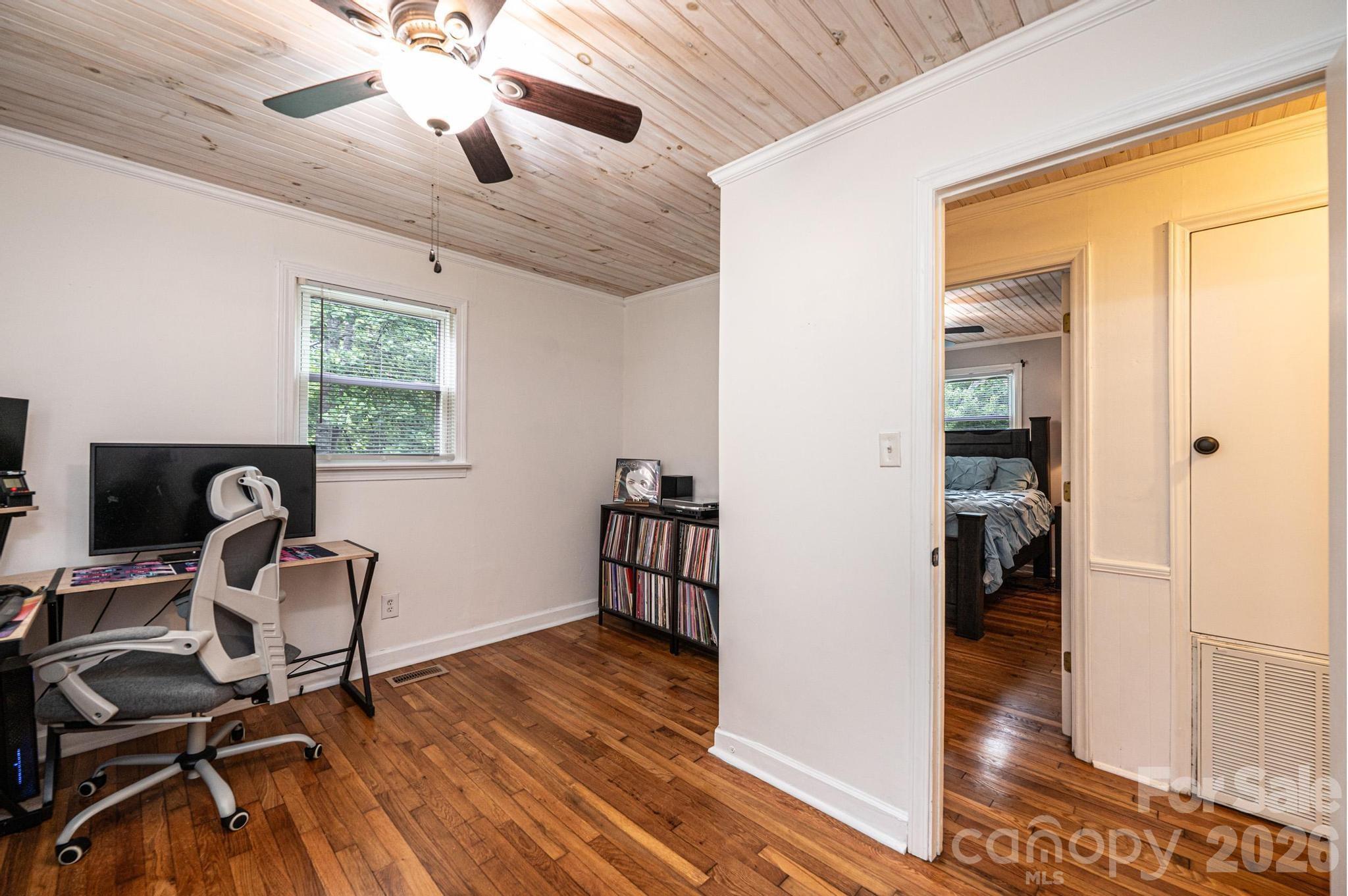 2729 Horseford Road — Lenoir