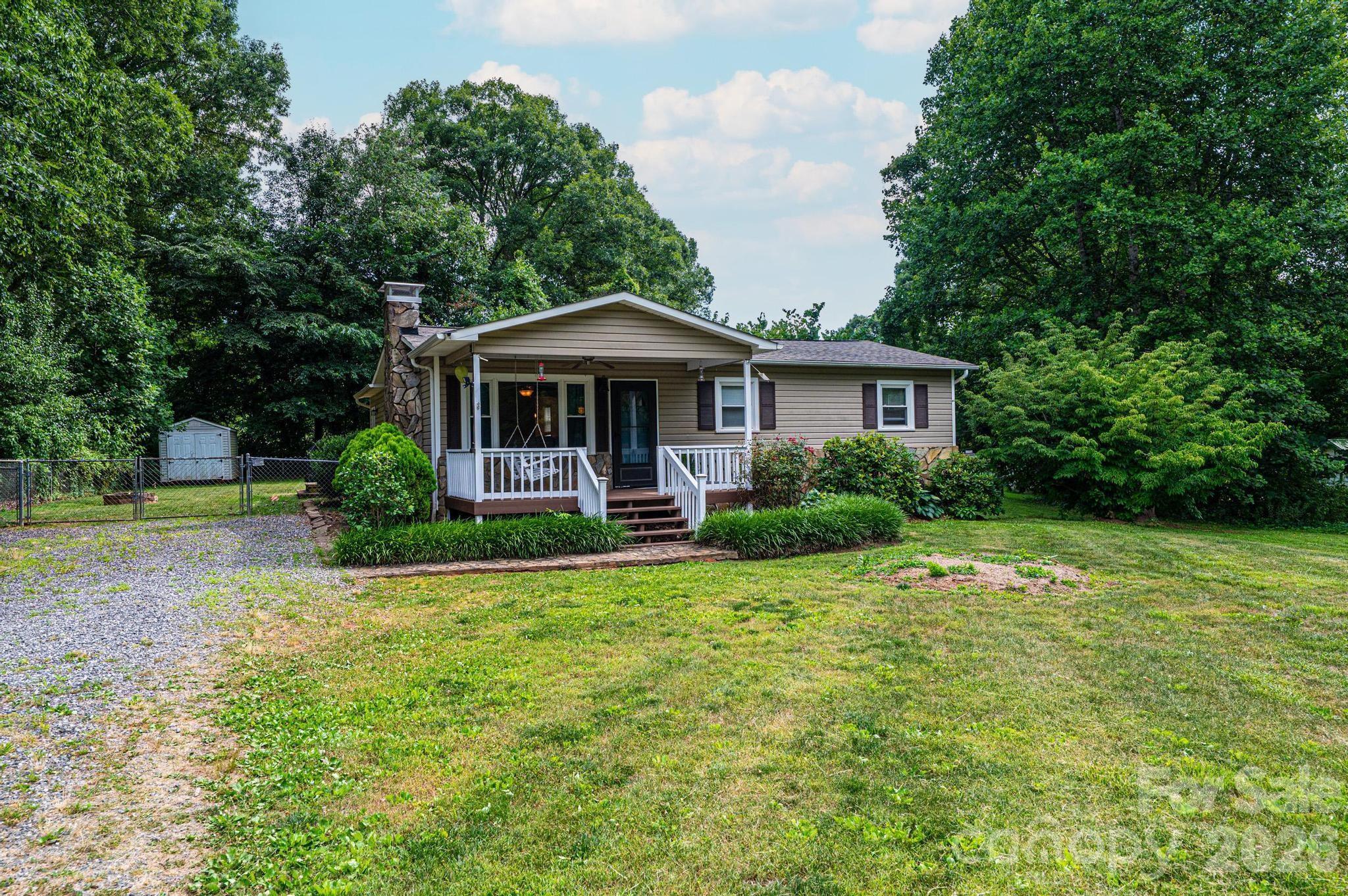 2729 Horseford Road — Lenoir