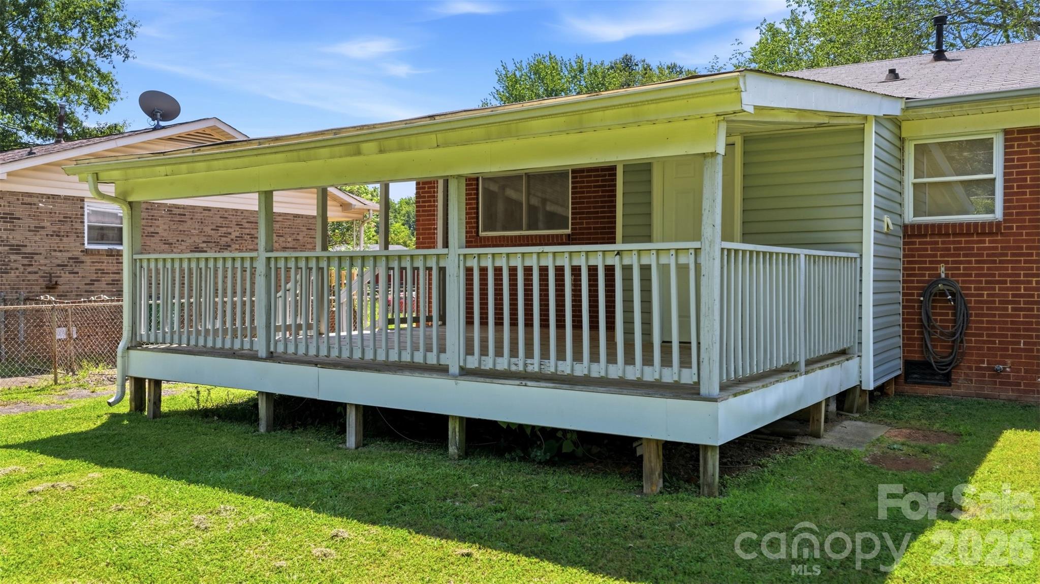 6805 Ellendale Drive — Charlotte