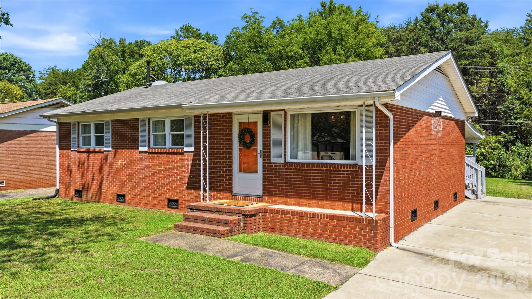 6805 Ellendale Drive — Charlotte