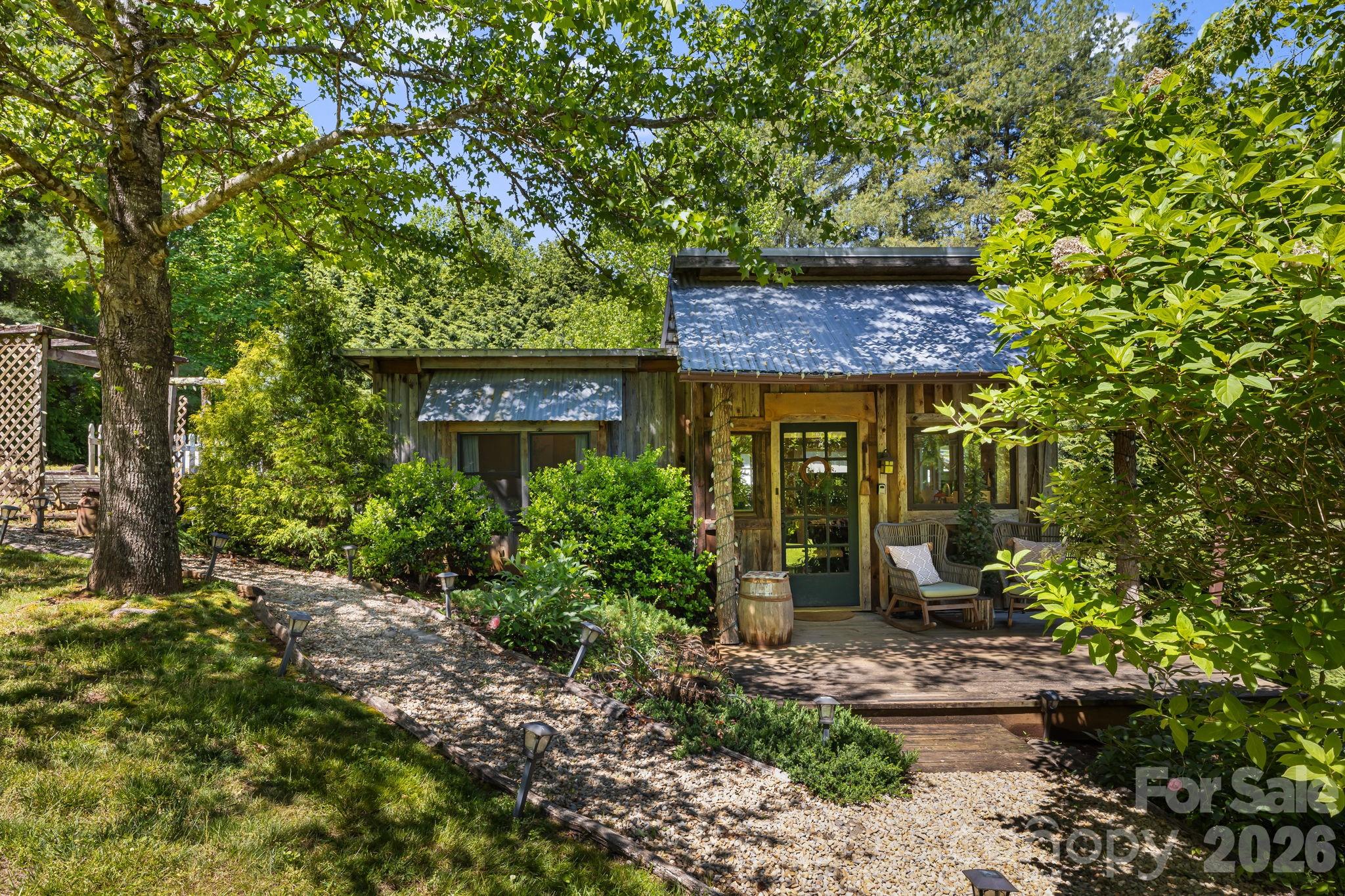 107  111 Hougie Heaven Lane — Franklin