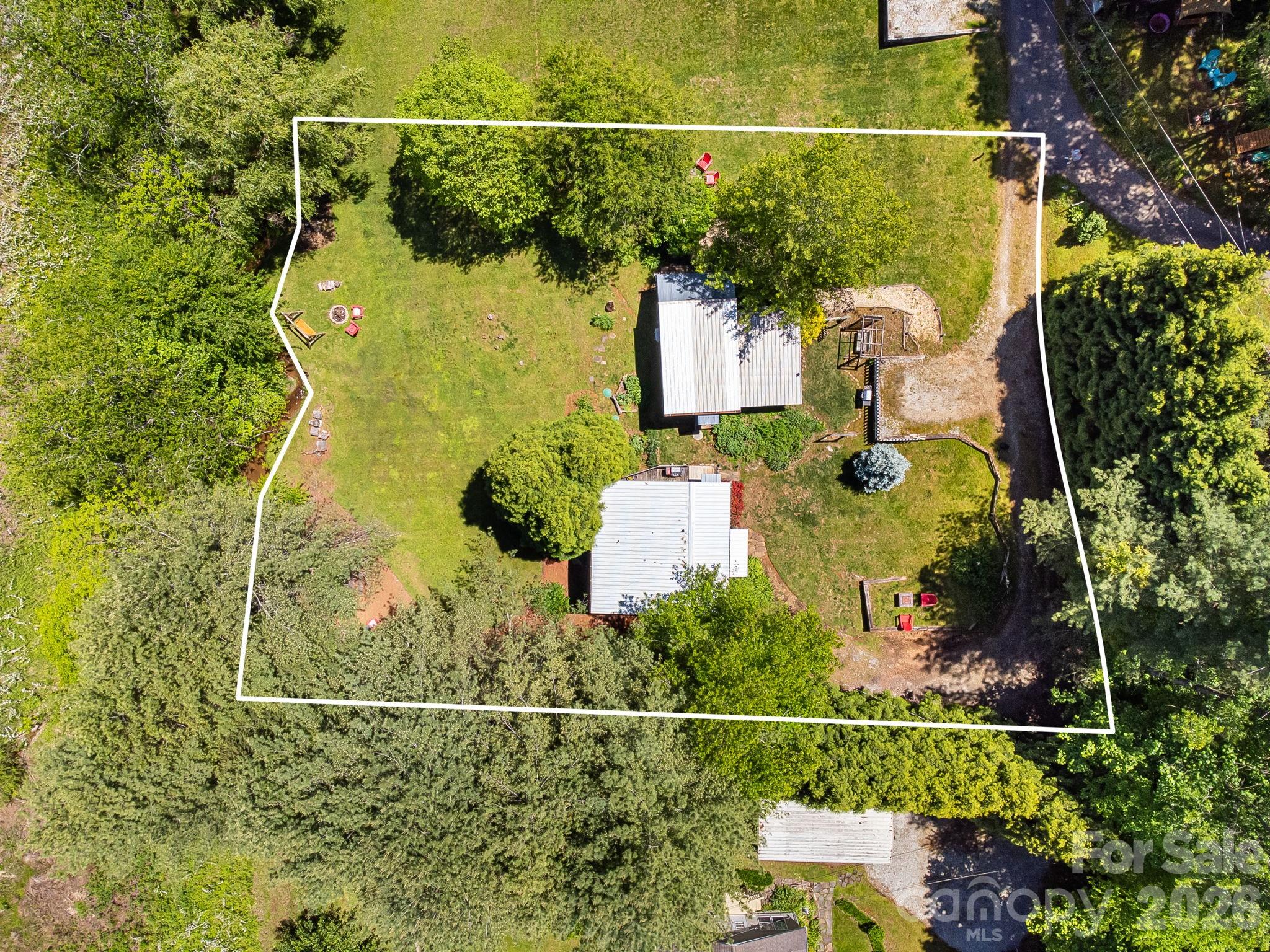 107  111 Hougie Heaven Lane — Franklin