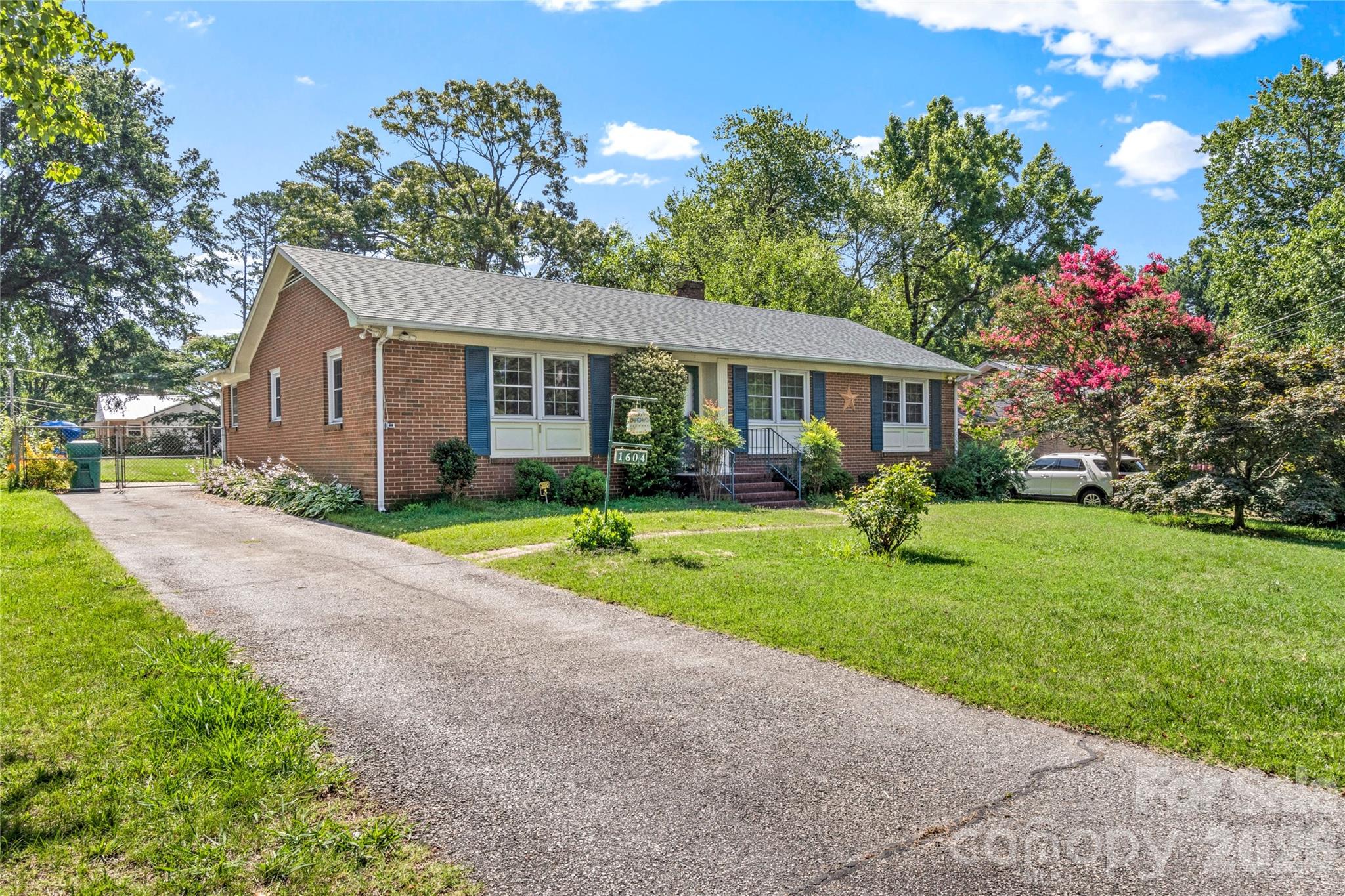 1604 Grantham Drive — High Point