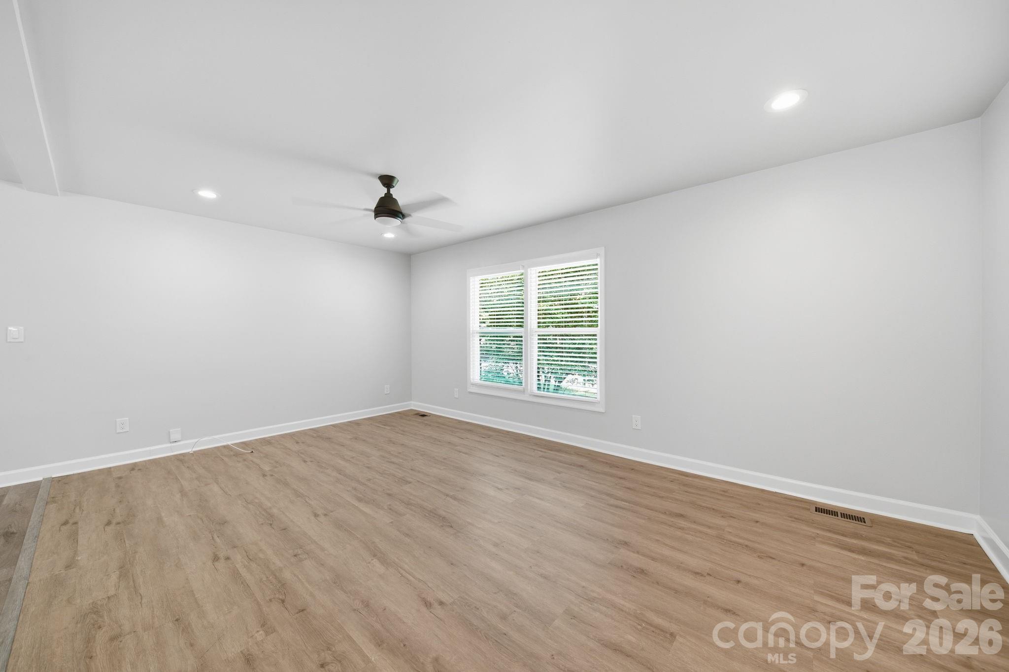 6319 Thermal Road — Charlotte