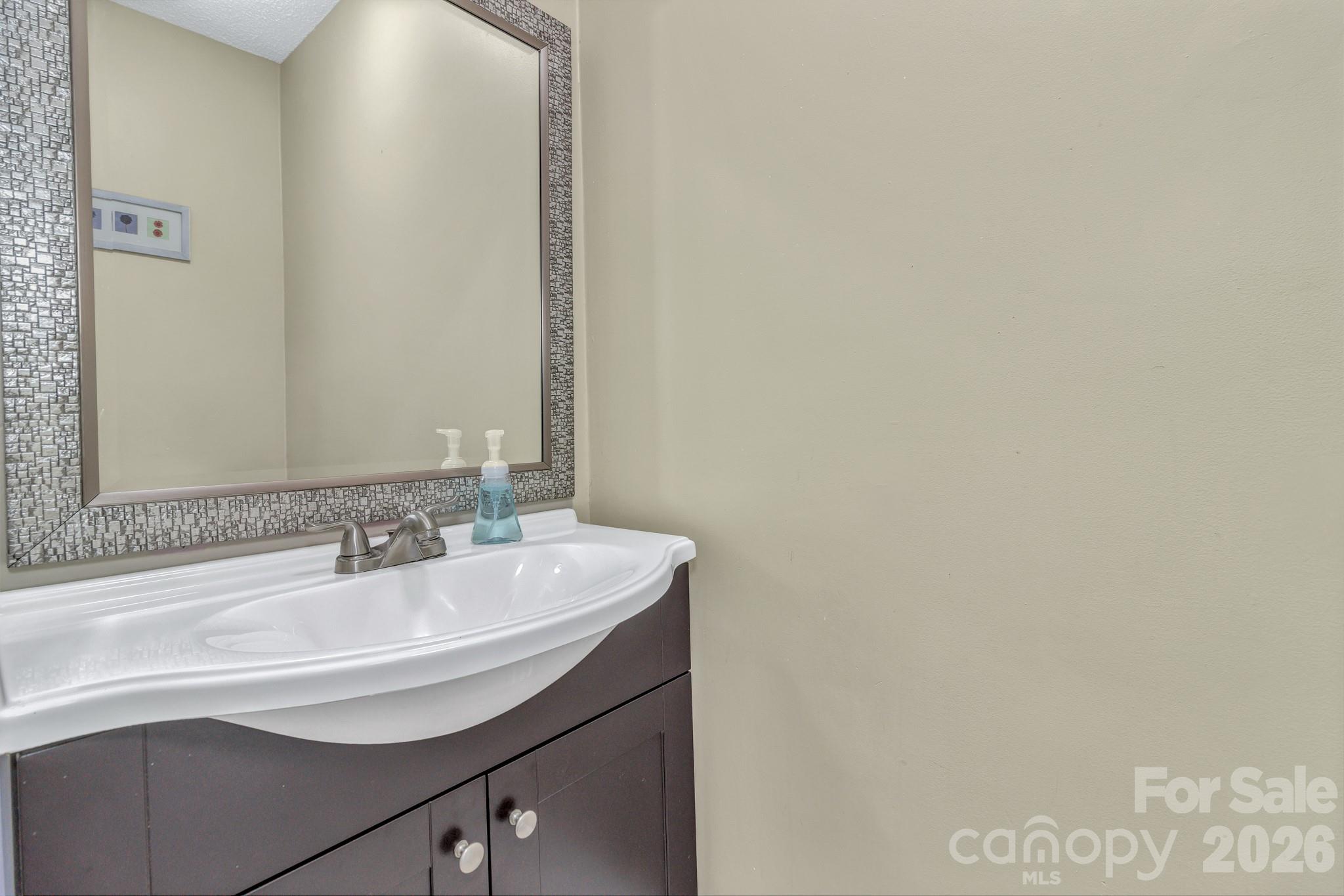 18 Mctindal Circle — Asheville