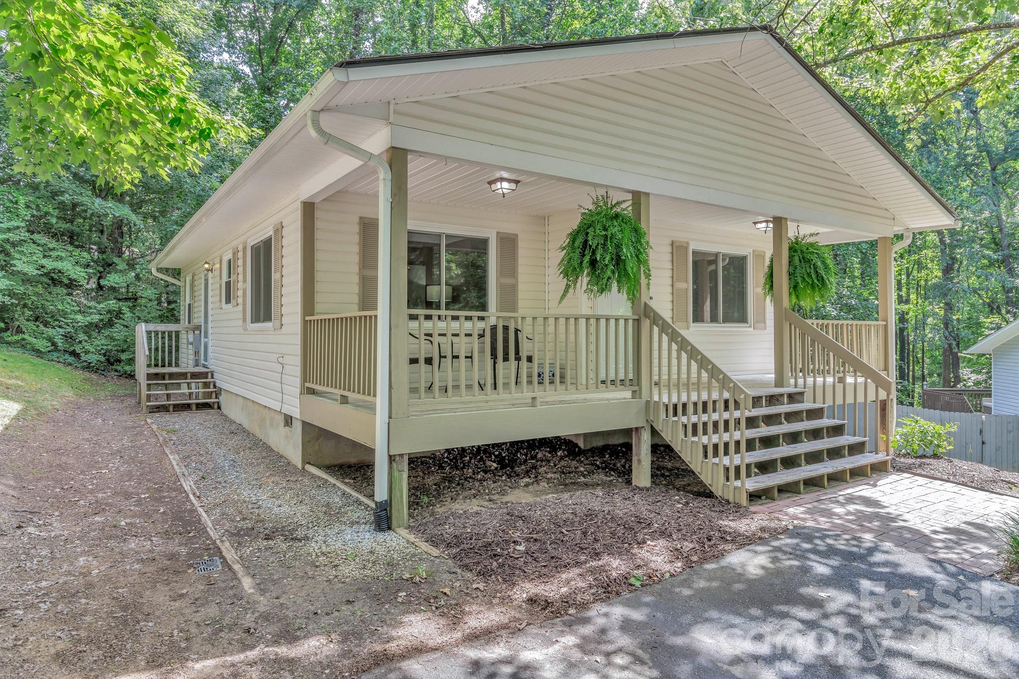18 Mctindal Circle — Asheville