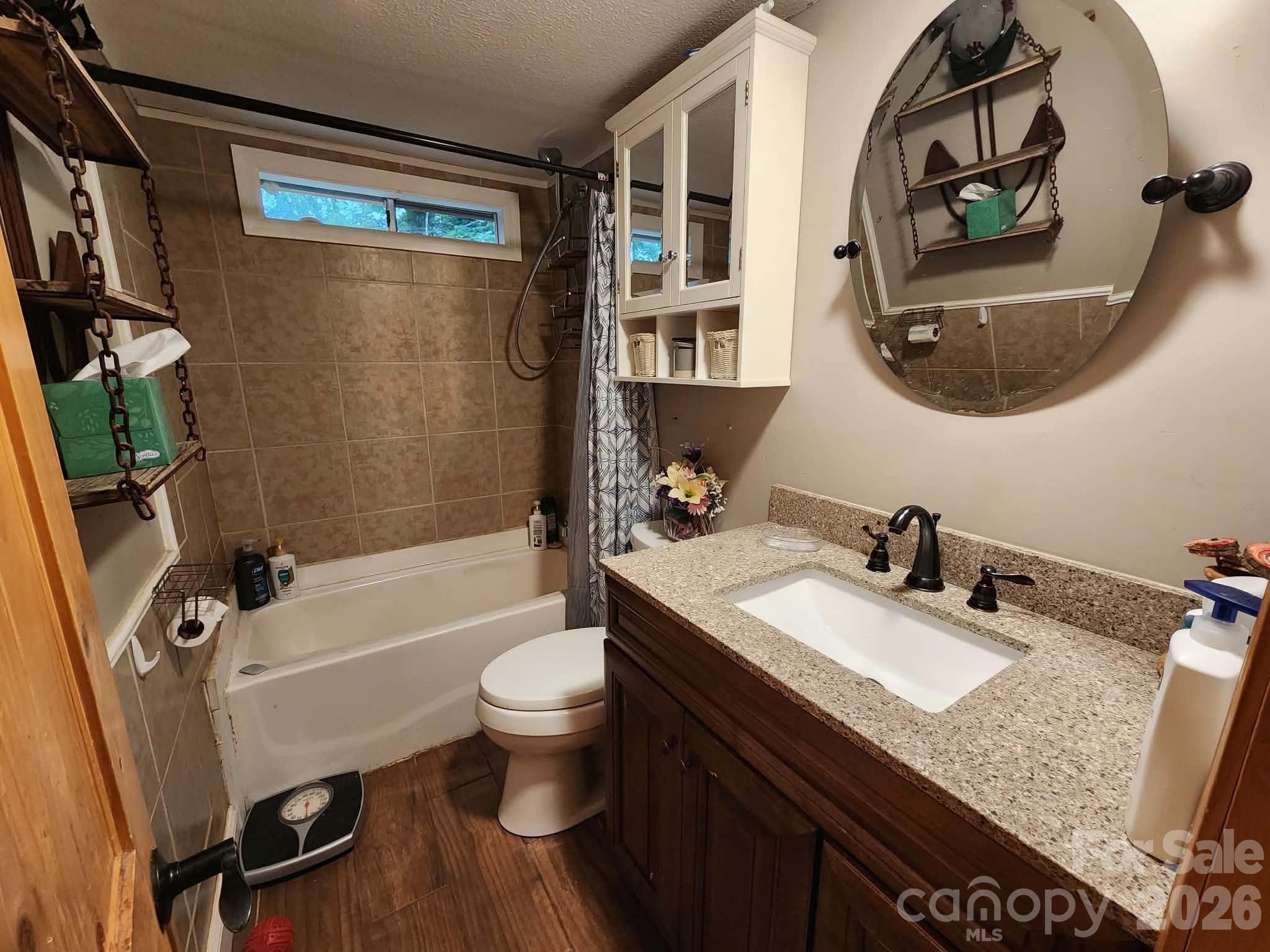 345 Hyatt Street — Waynesville