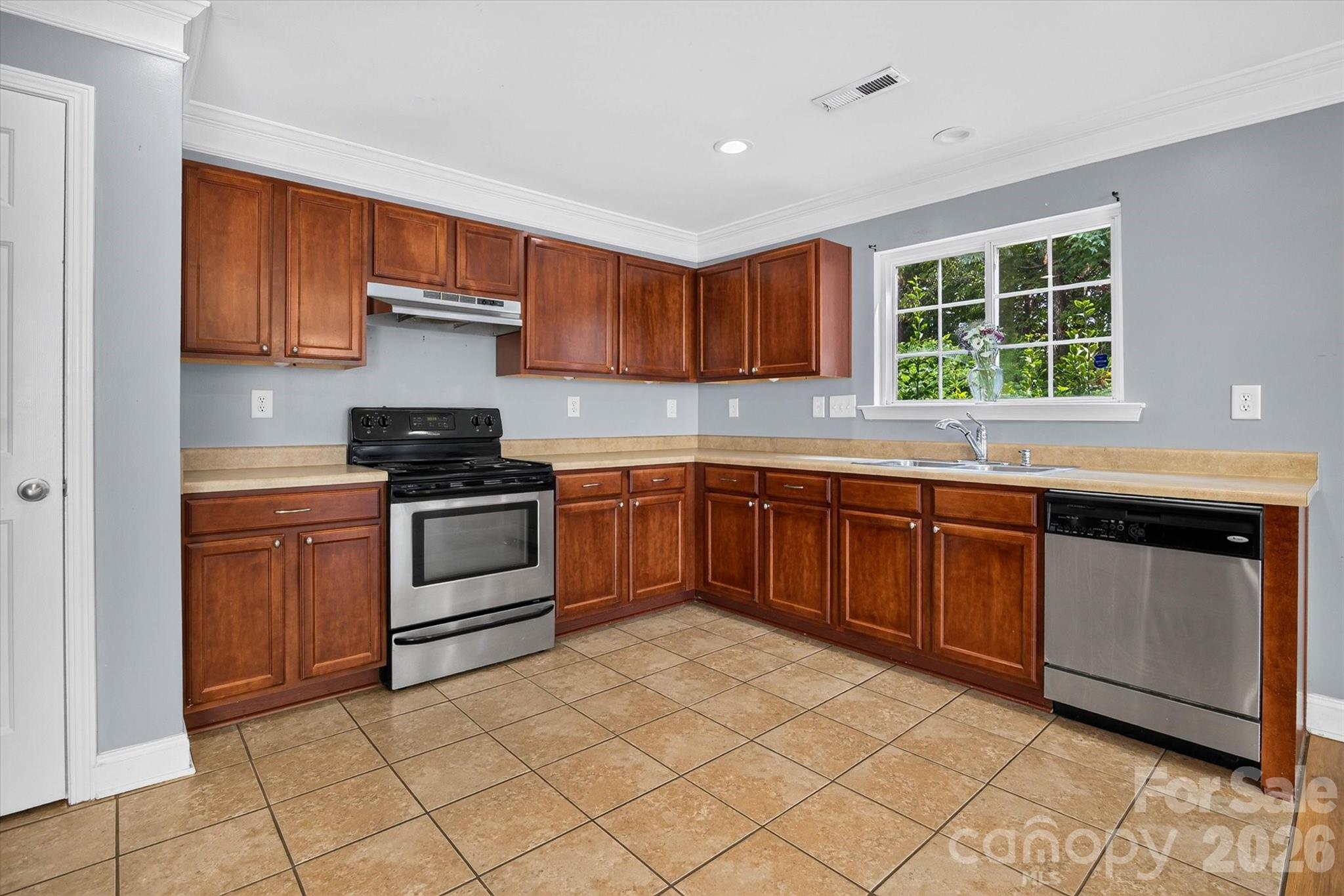 442 Tribune Drive — Charlotte