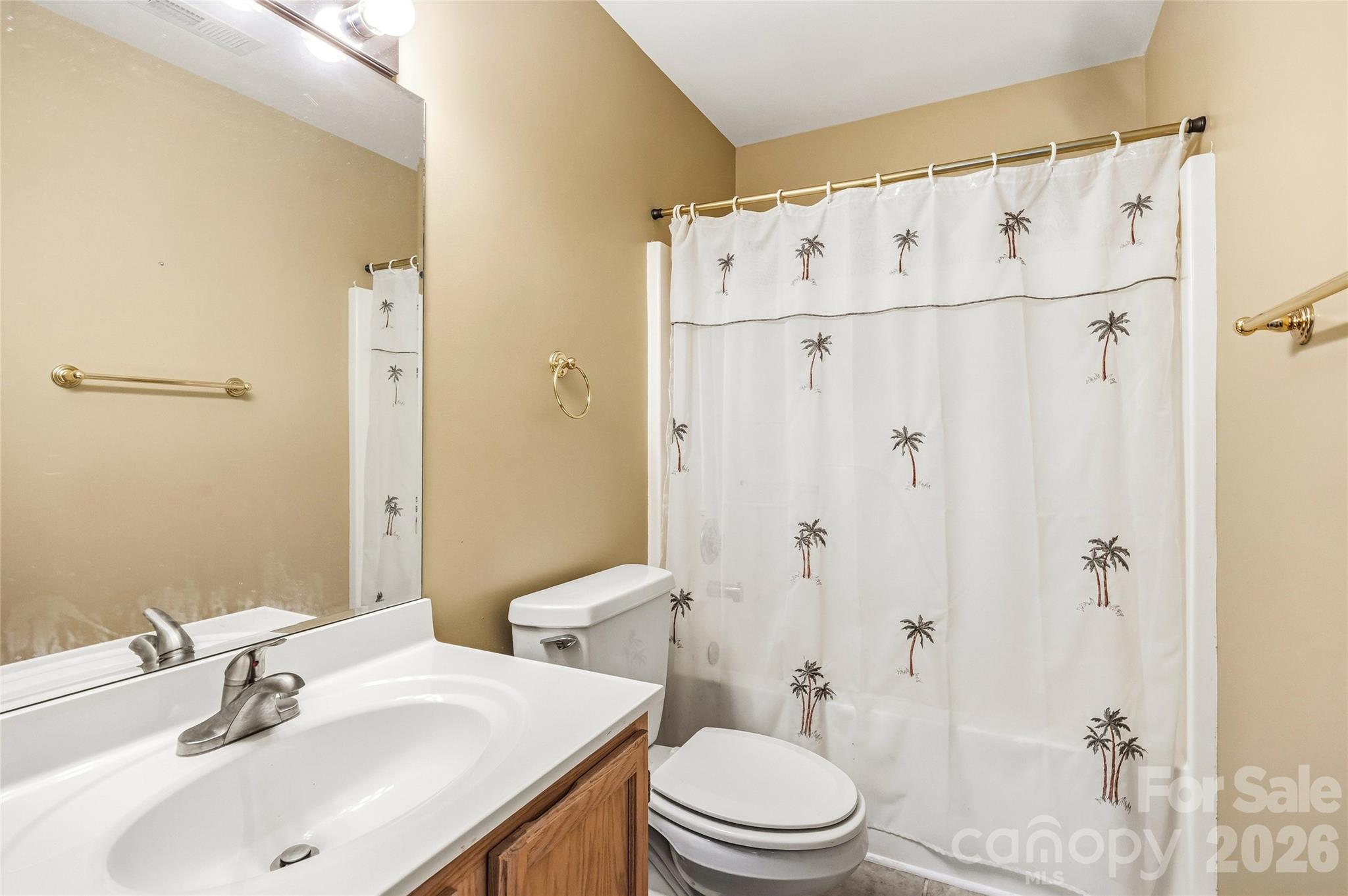 200 Teaberry Lane — Hendersonville