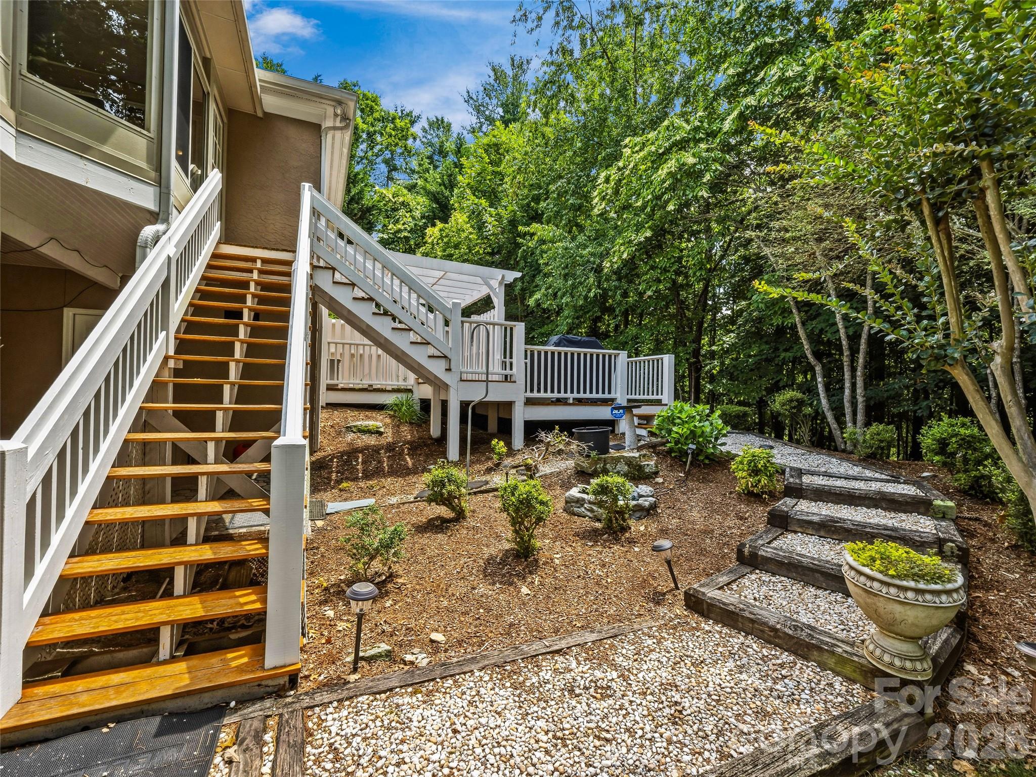 200 Teaberry Lane — Hendersonville