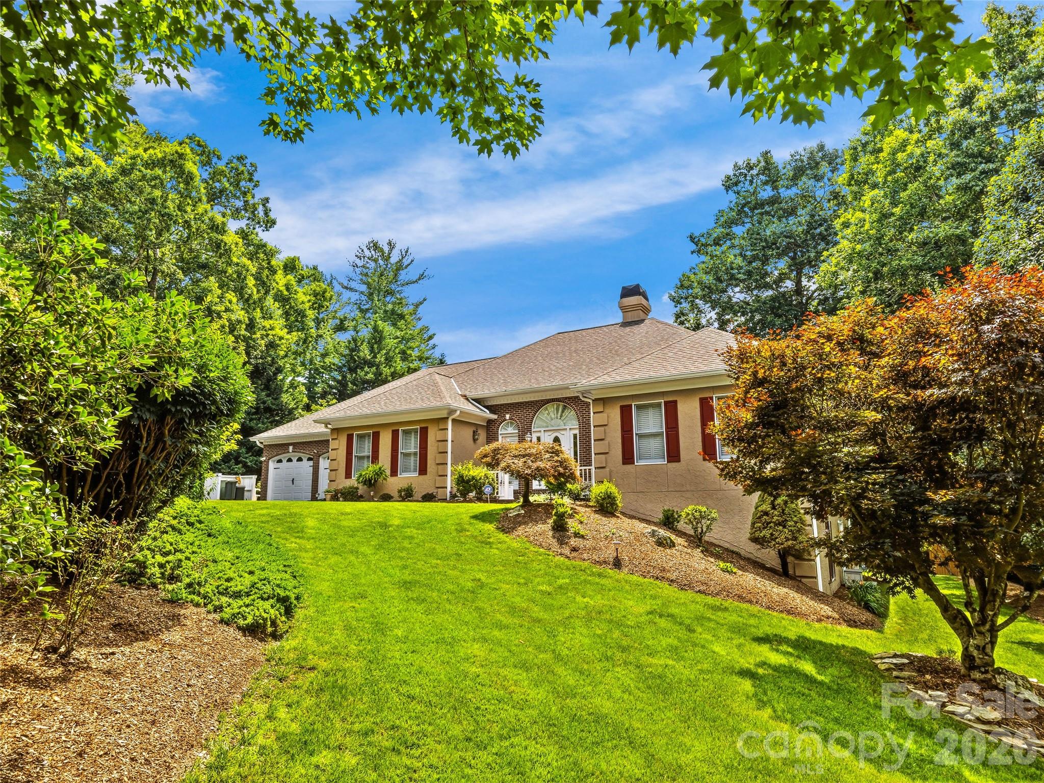 200 Teaberry Lane — Hendersonville