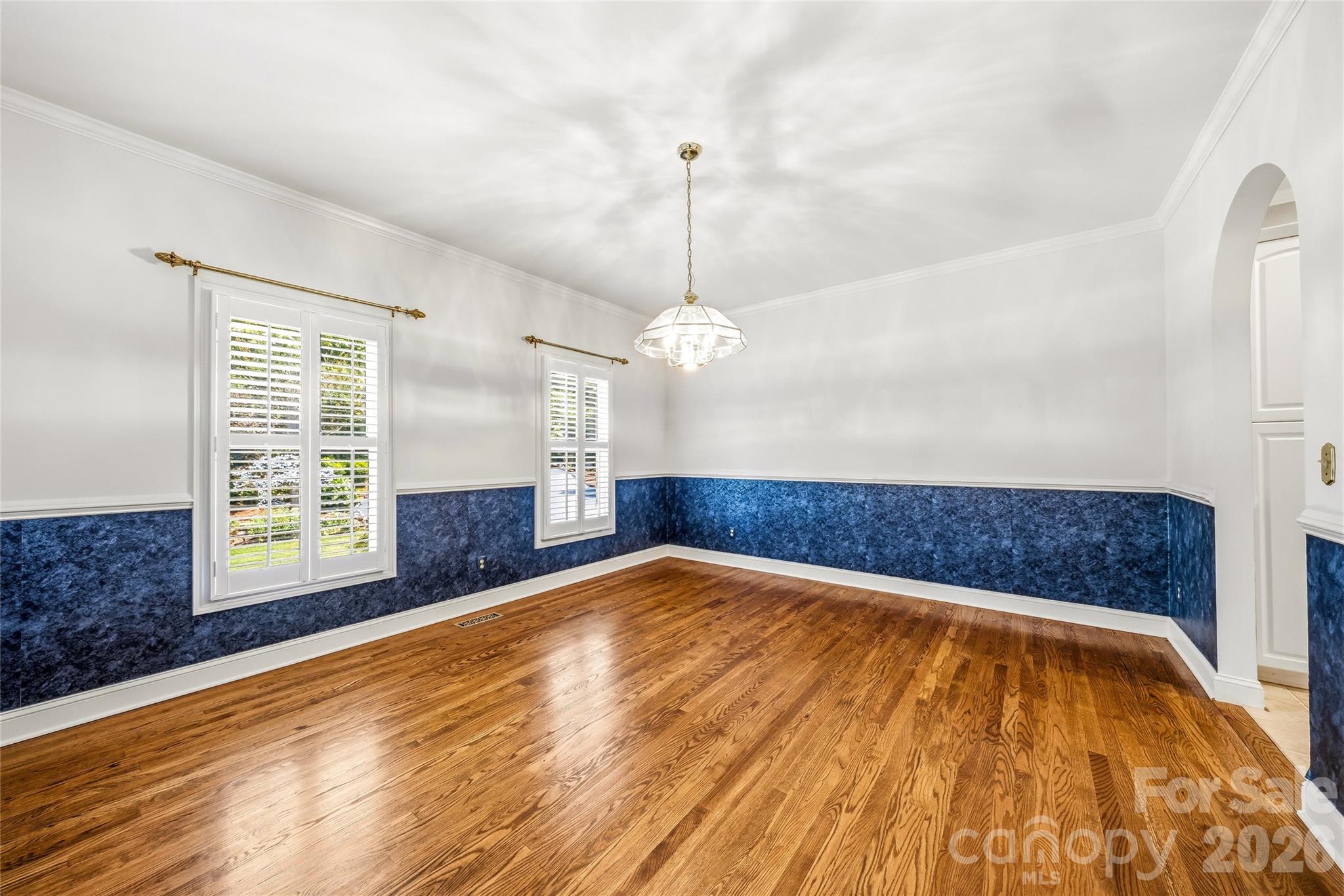 200 Teaberry Lane — Hendersonville