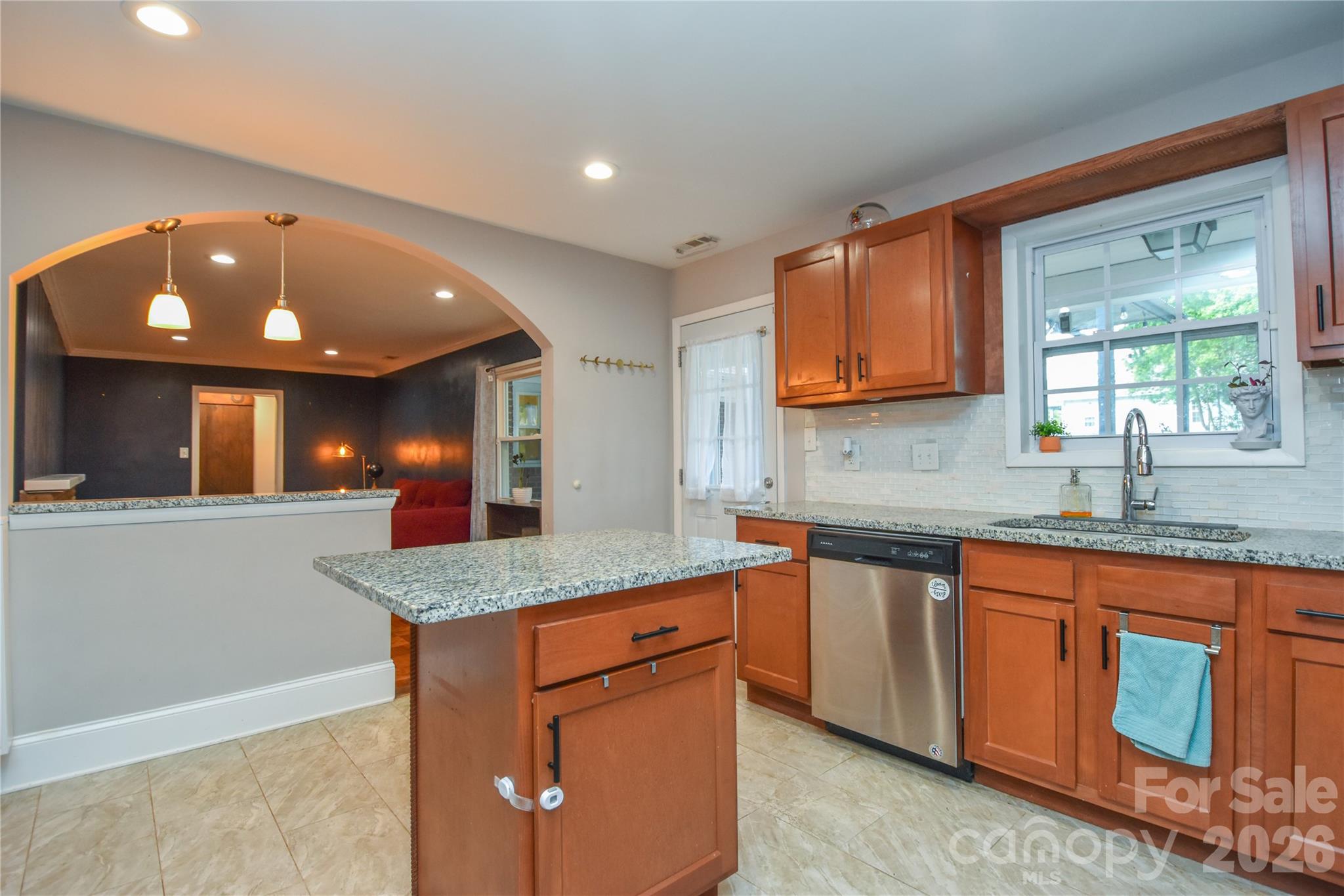 704 Lancaster Avenue — Monroe