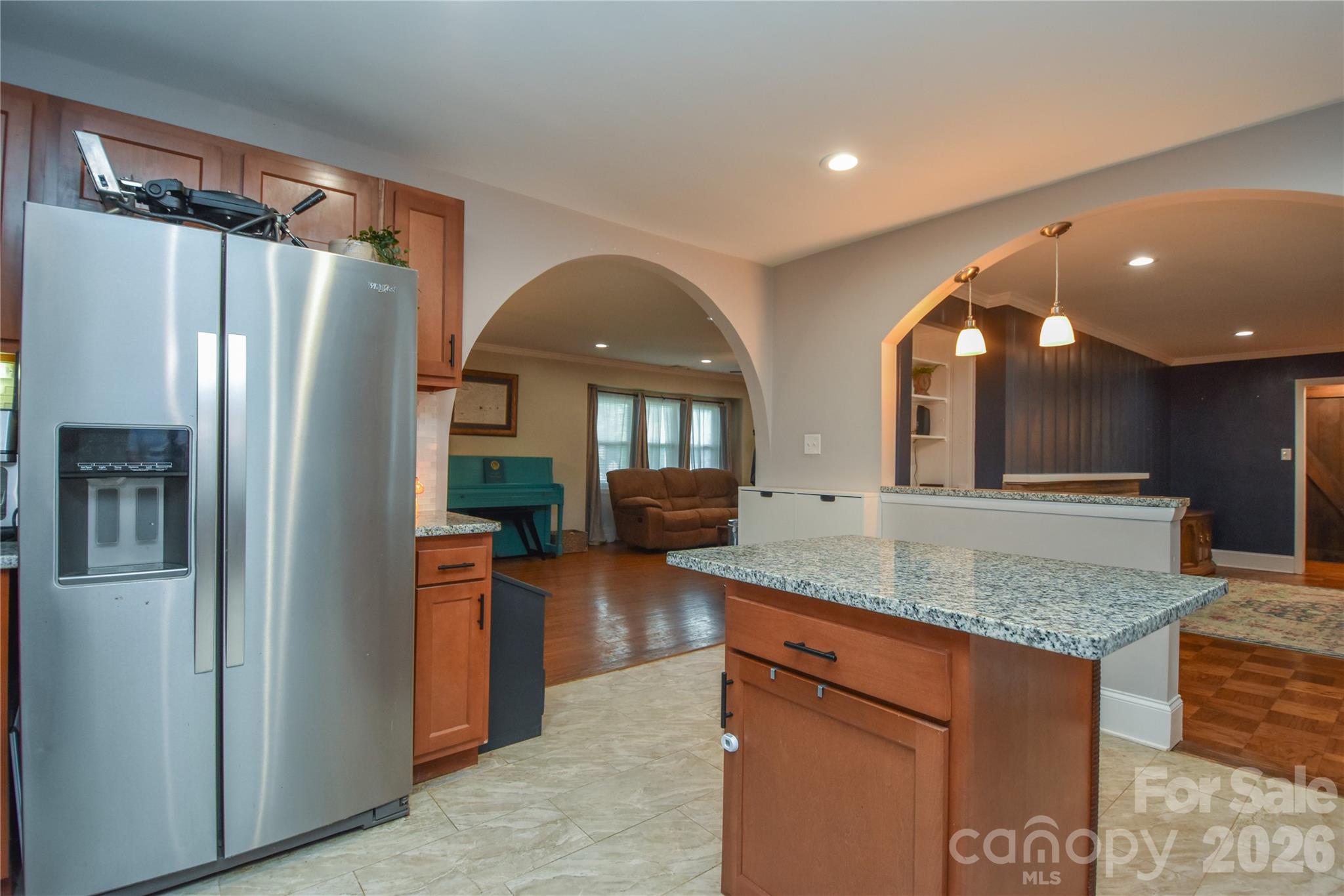 704 Lancaster Avenue — Monroe