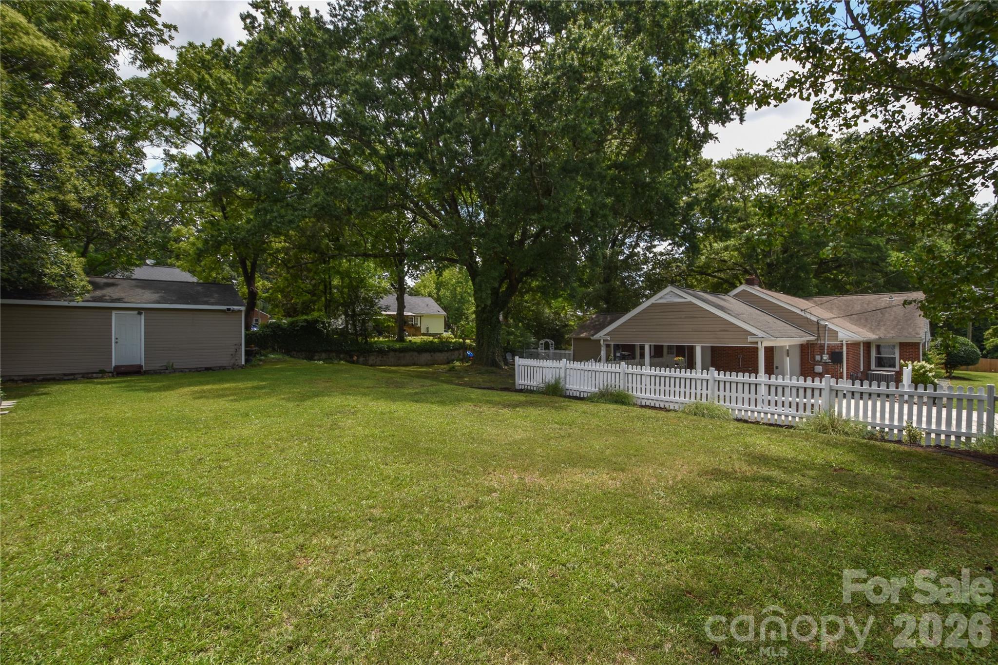 704 Lancaster Avenue — Monroe
