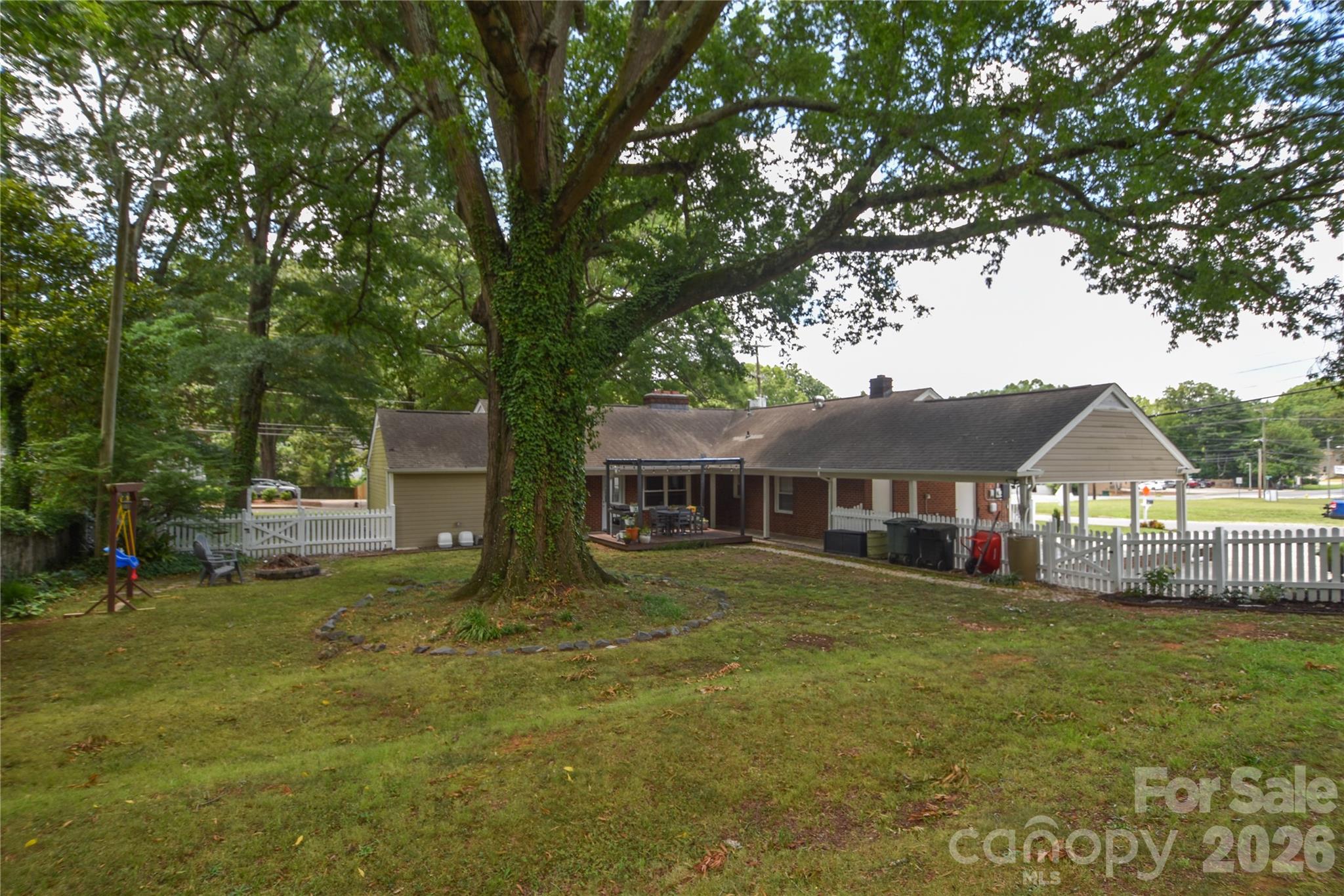704 Lancaster Avenue — Monroe