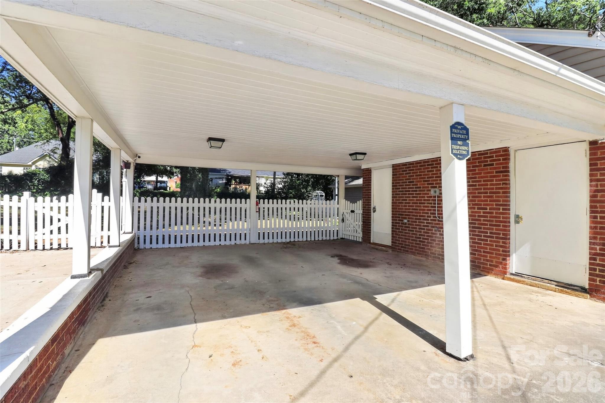 704 Lancaster Avenue — Monroe