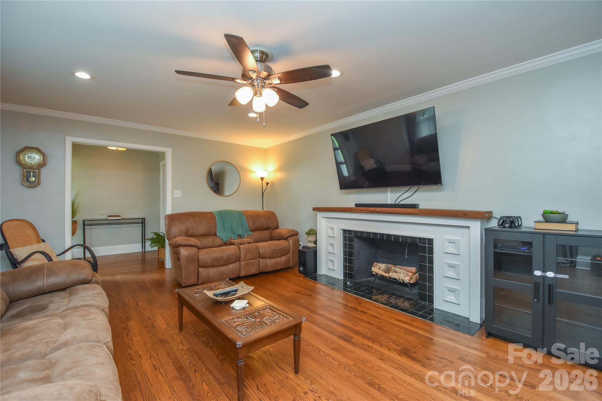 704 Lancaster Avenue — Monroe