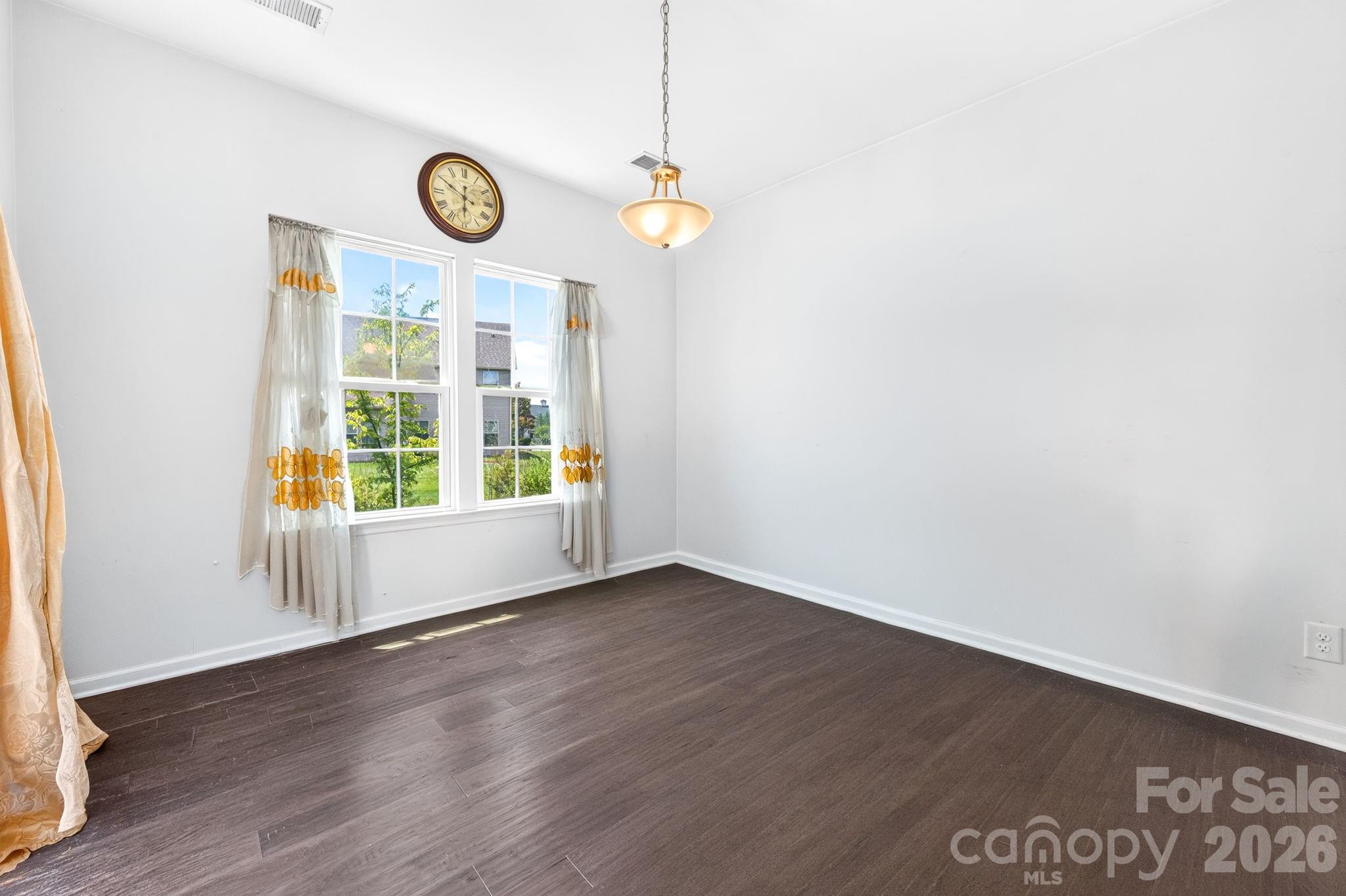 7347 Raylee Avenue SW — Concord