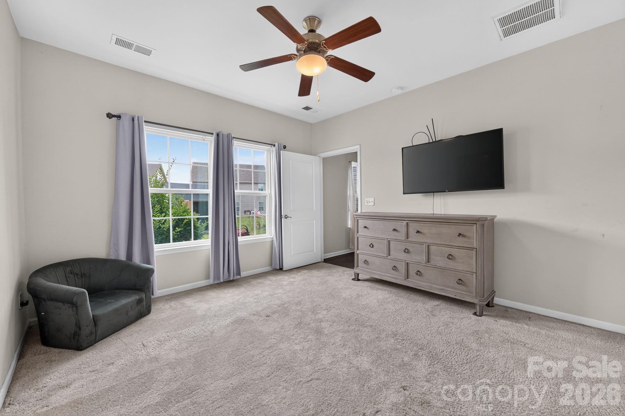 7347 Raylee Avenue SW — Concord