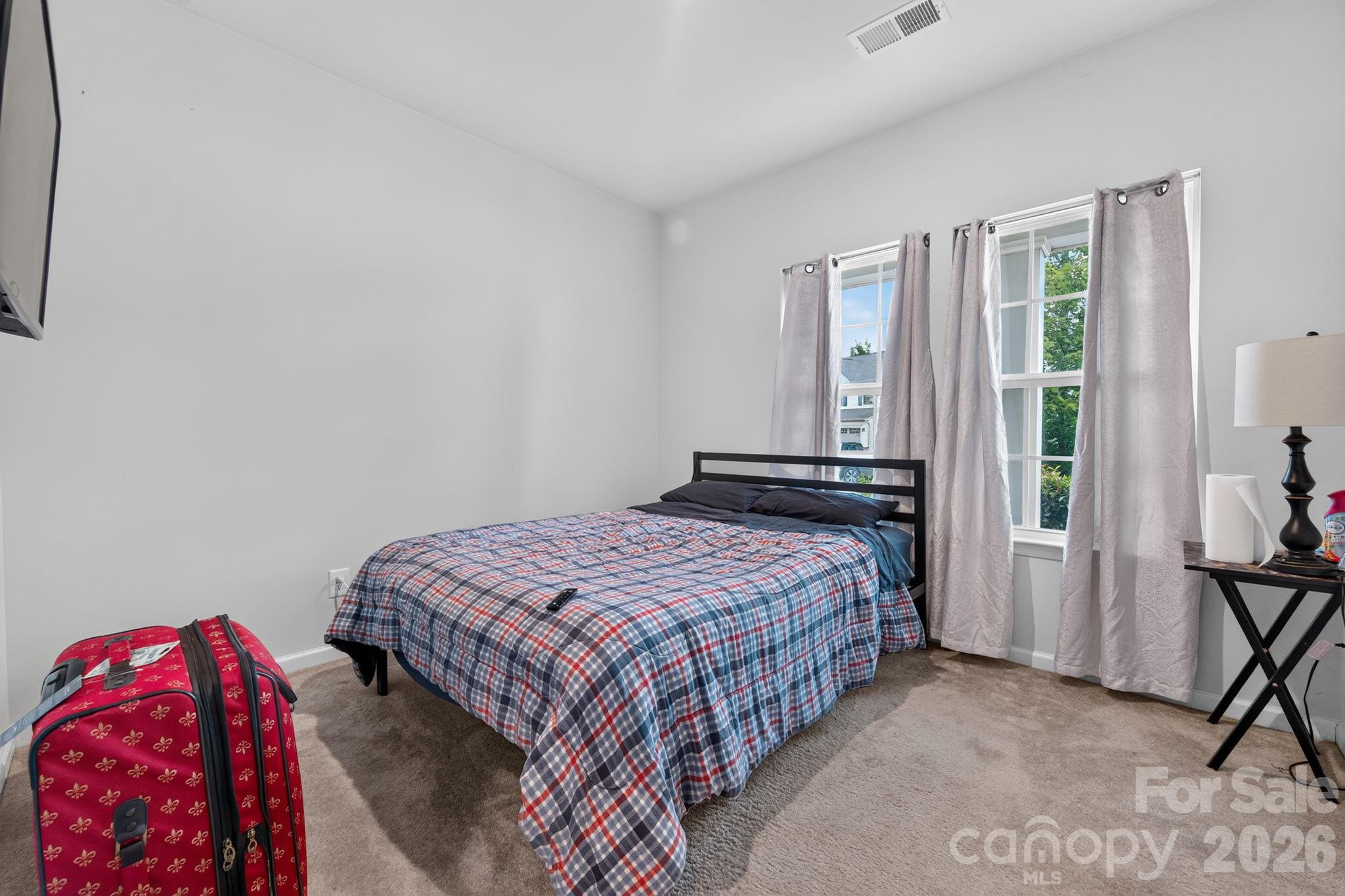 7347 Raylee Avenue SW — Concord