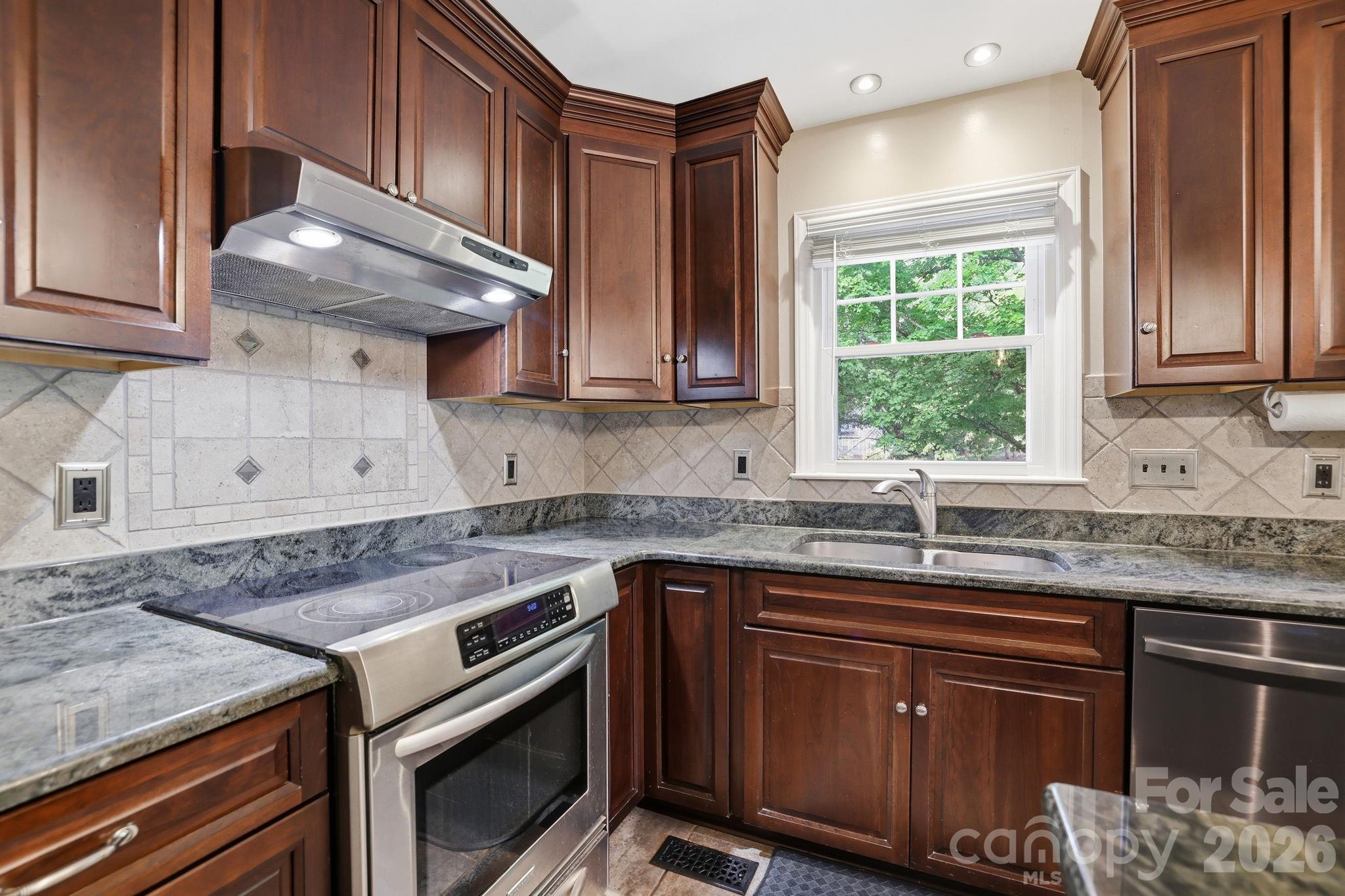 115 Southfork Drive — Belmont