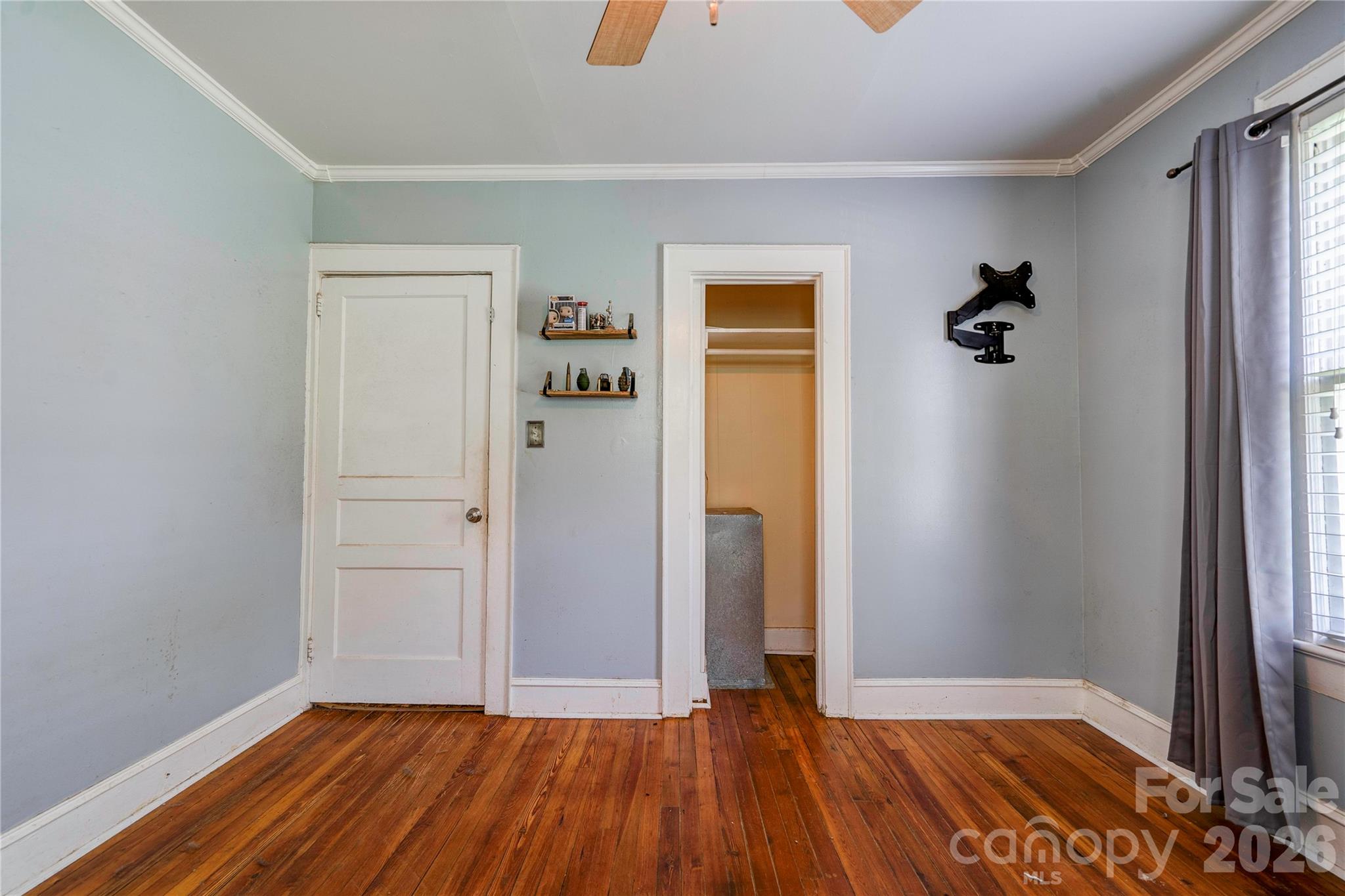 811 Kings Road — Shelby